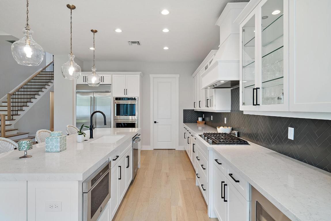 9316 Crestview Circle