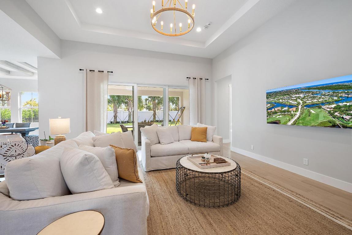 9316 Crestview Circle