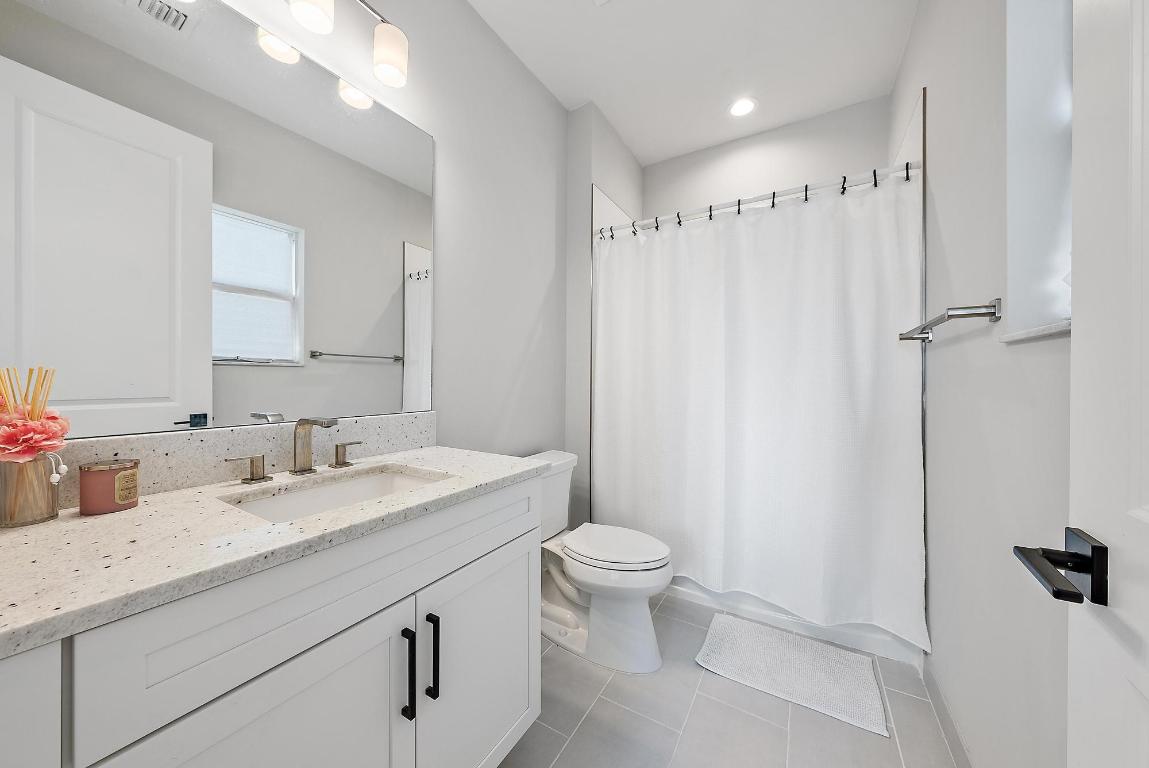 9316 Crestview Circle