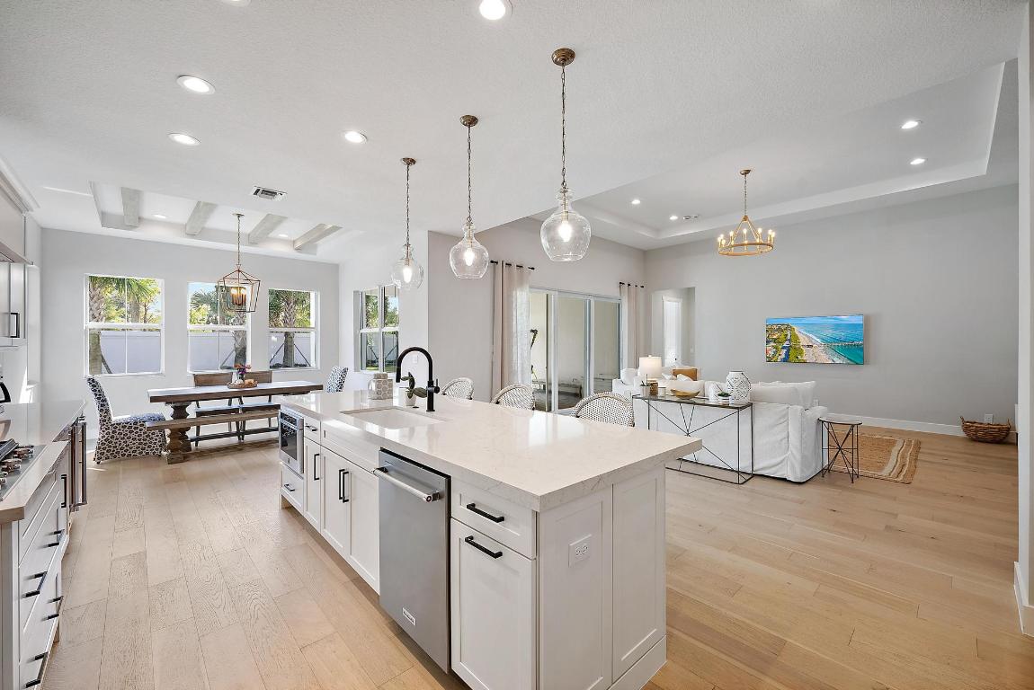 9316 Crestview Circle