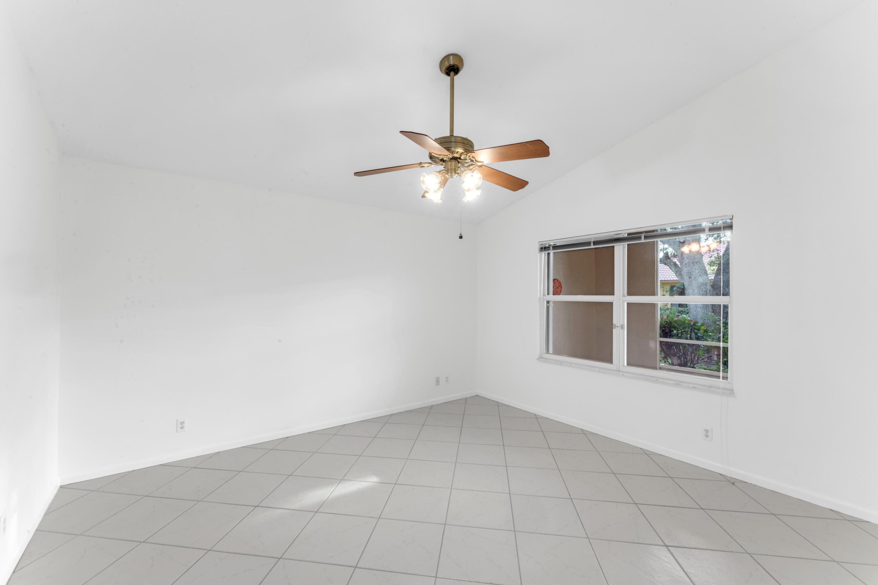 2705 Pointe Circle