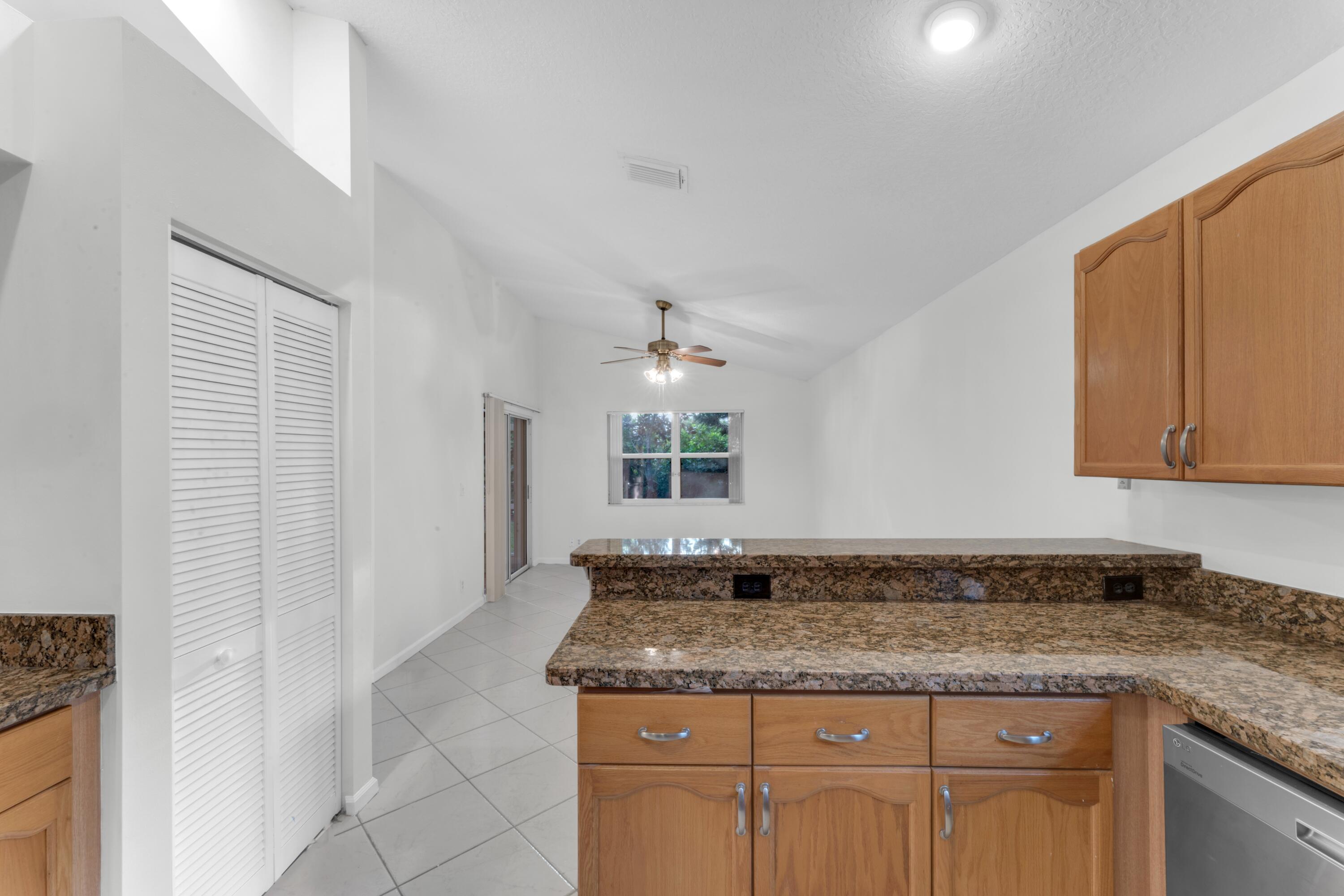 2705 Pointe Circle