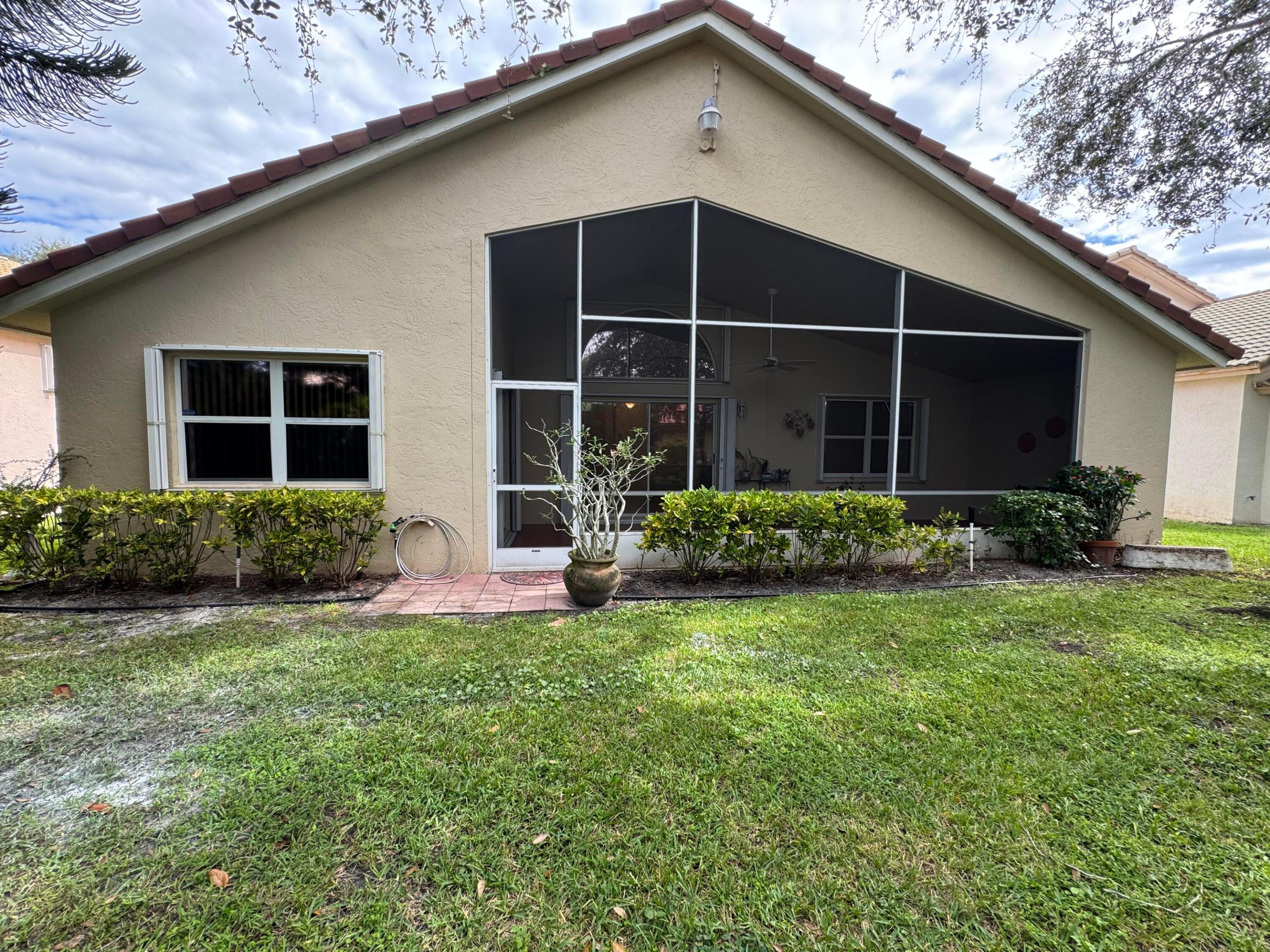 2705 Pointe Circle