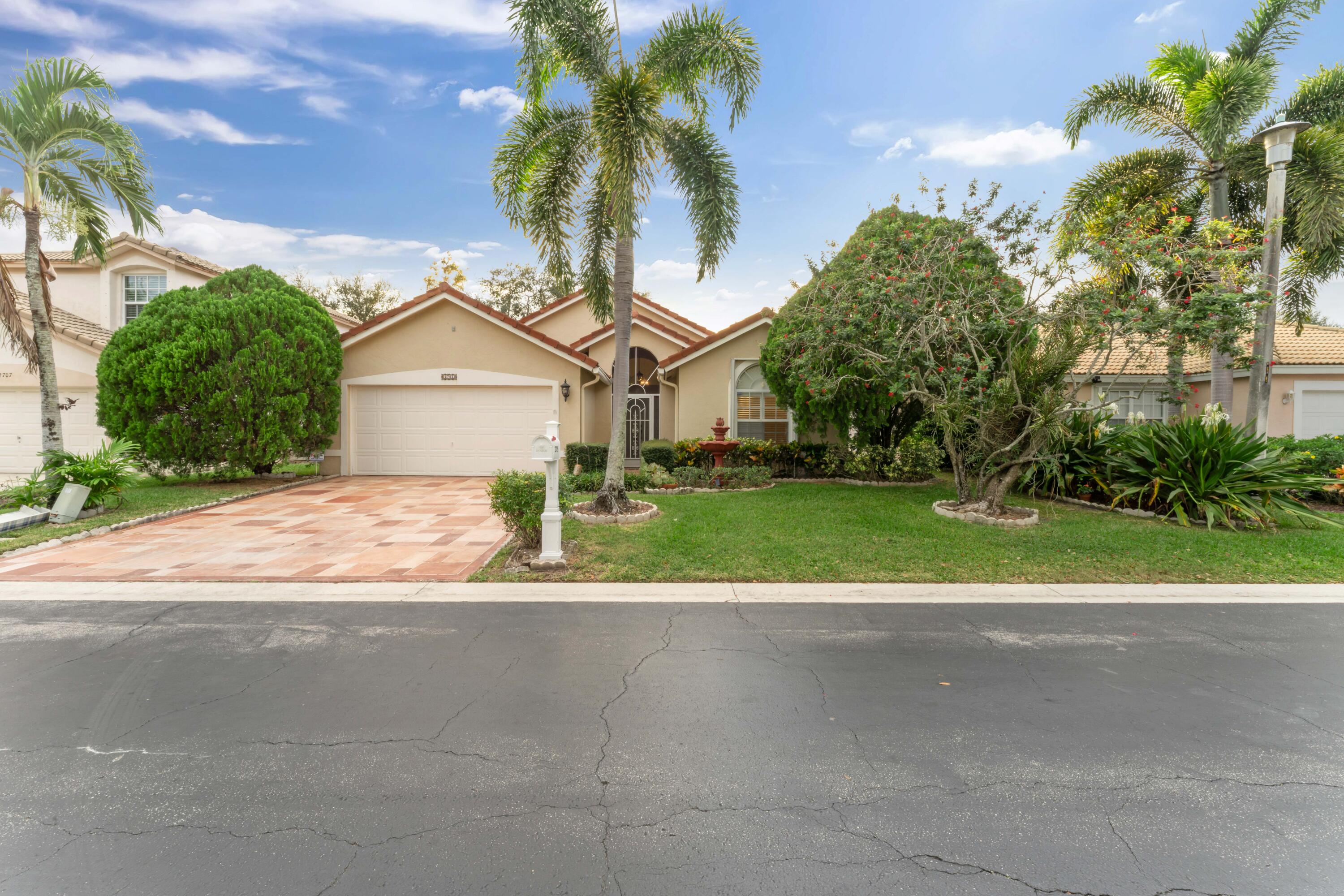 2705 Pointe Circle