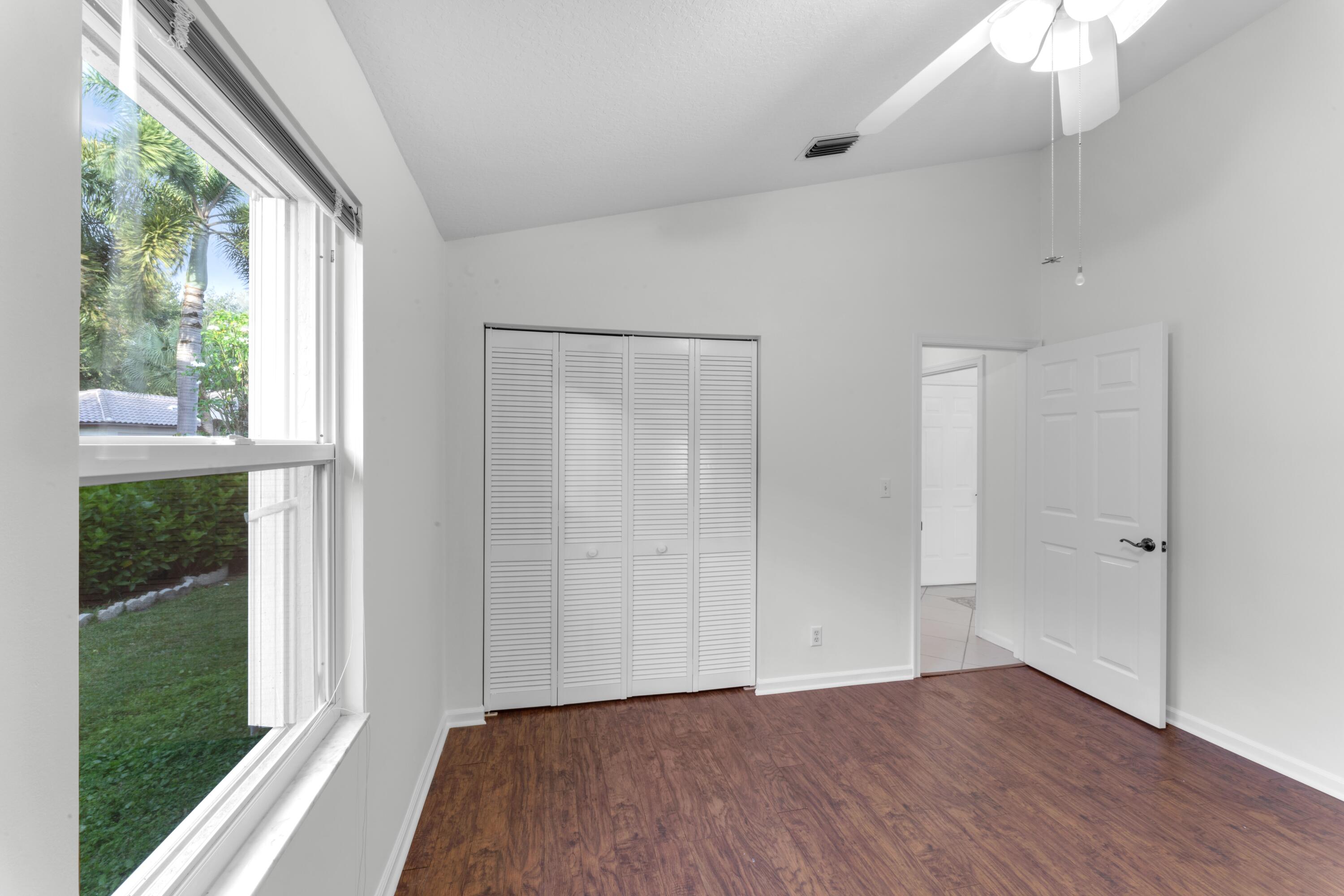 2705 Pointe Circle