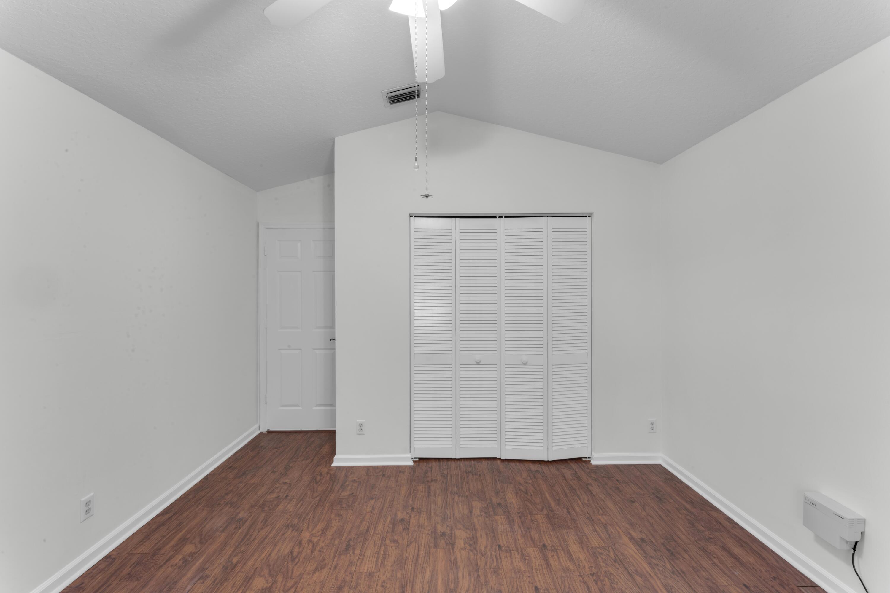 2705 Pointe Circle