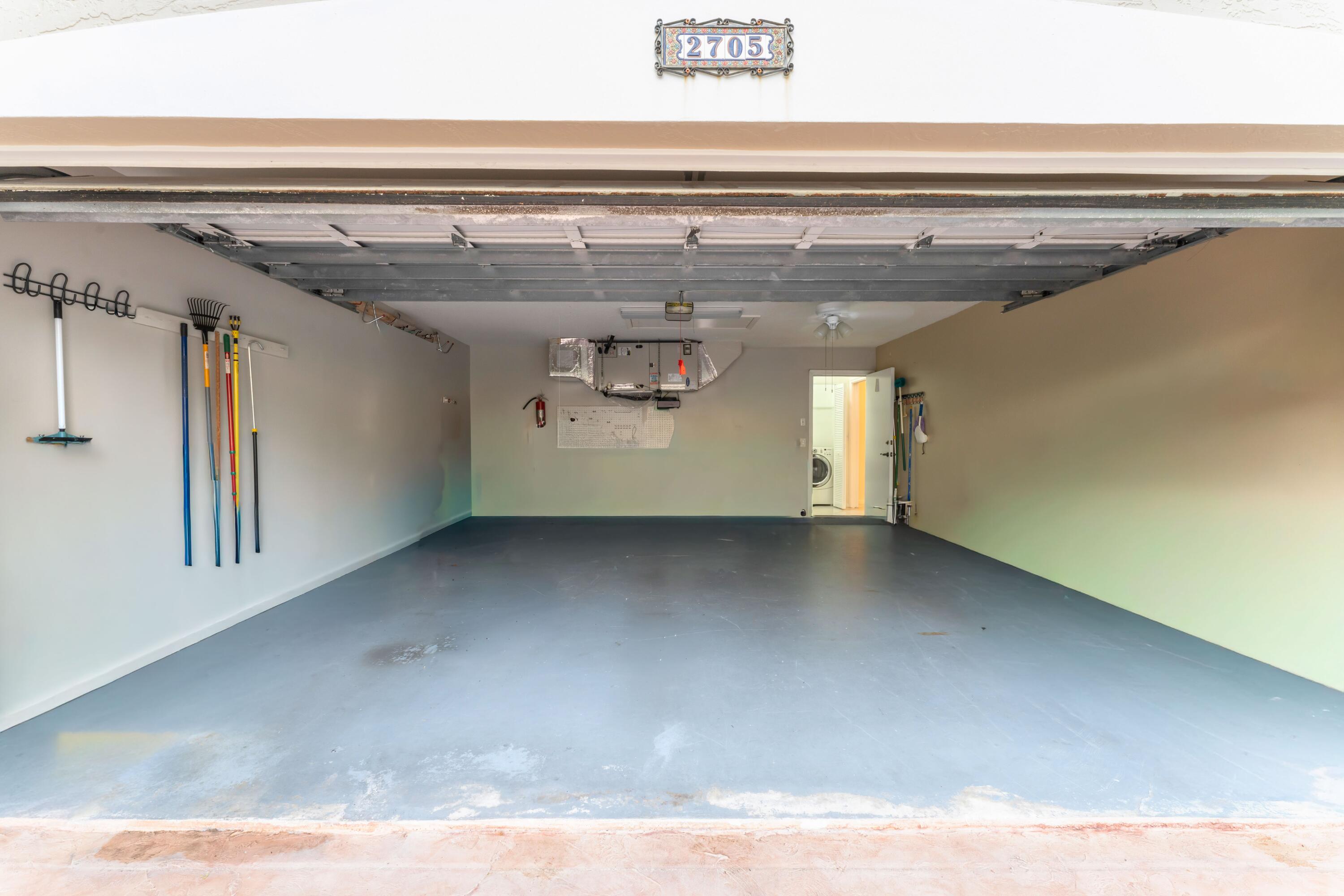 2705 Pointe Circle