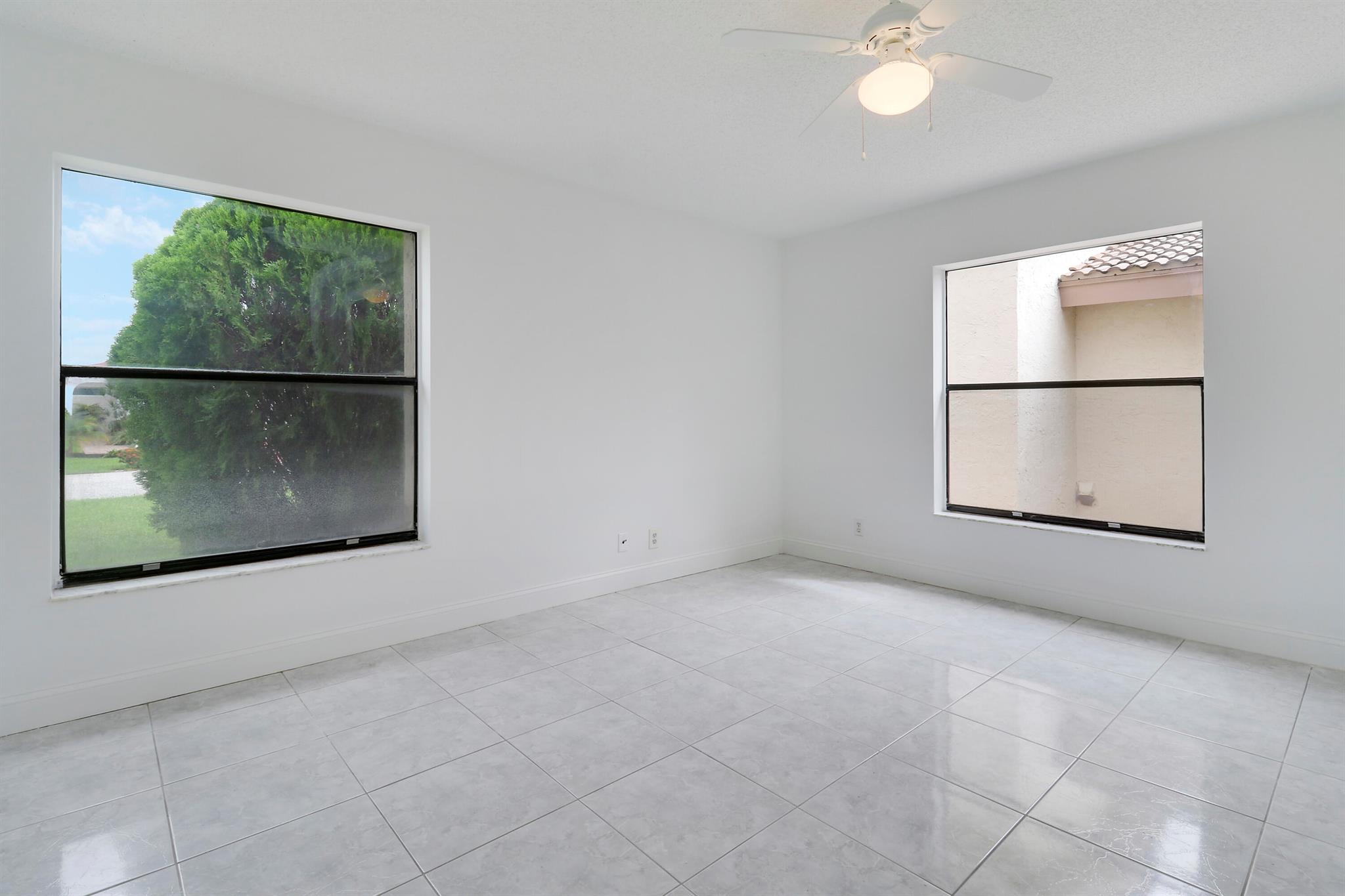 5695 Lakeview Mews Drive