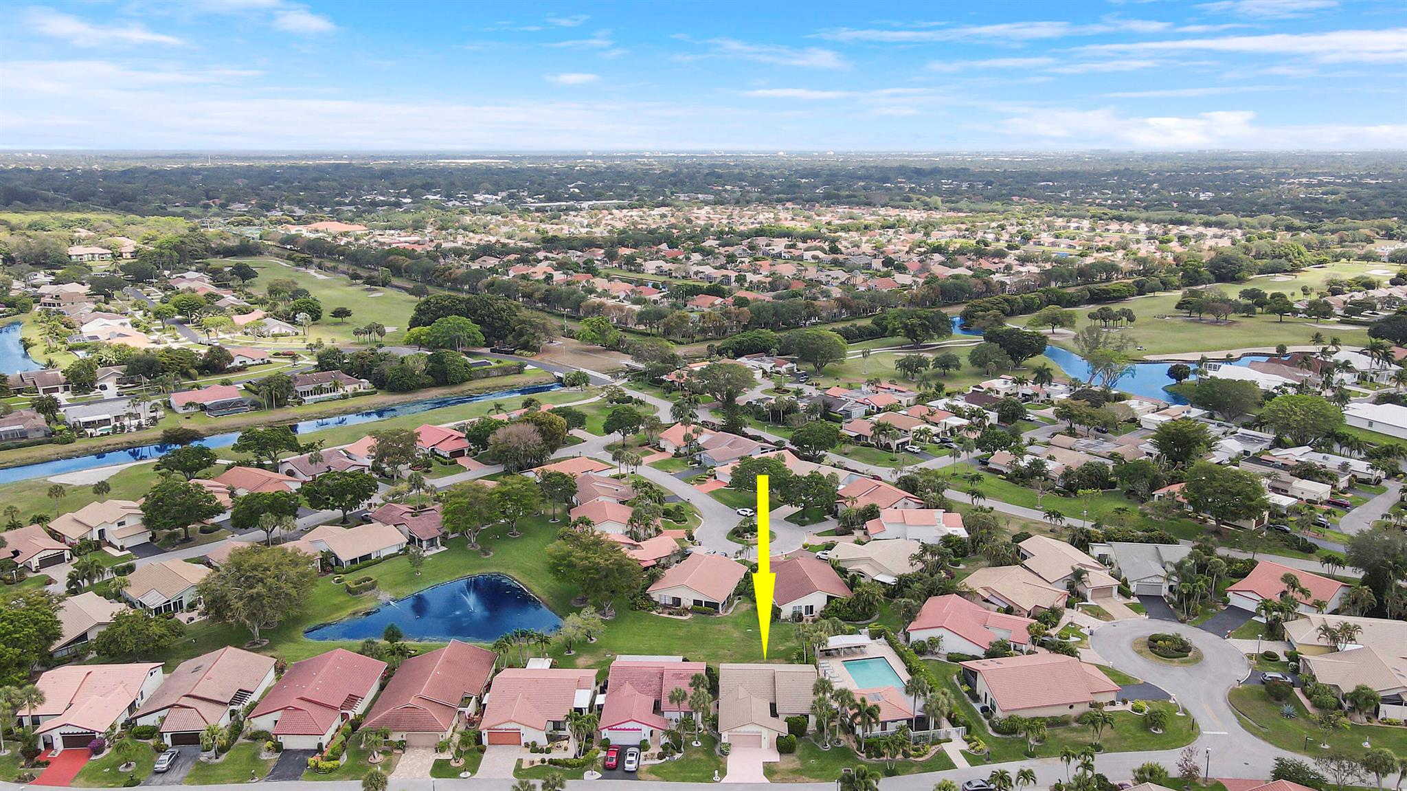 5695 Lakeview Mews Drive