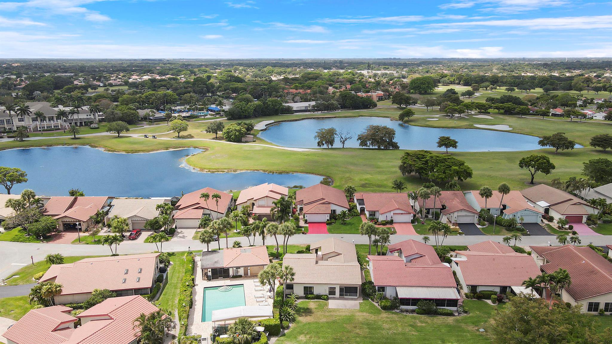 5695 Lakeview Mews Drive