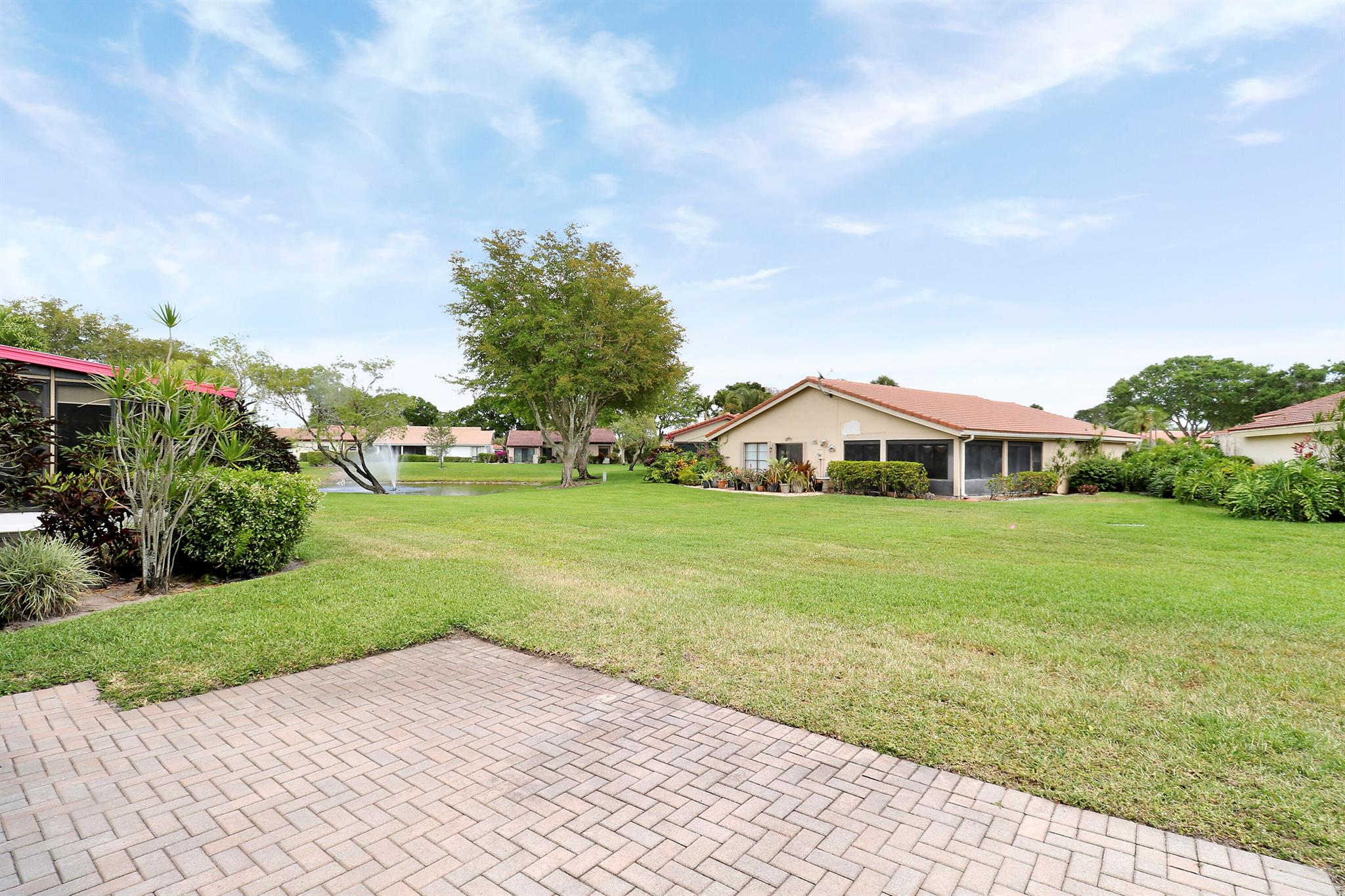 5695 Lakeview Mews Drive