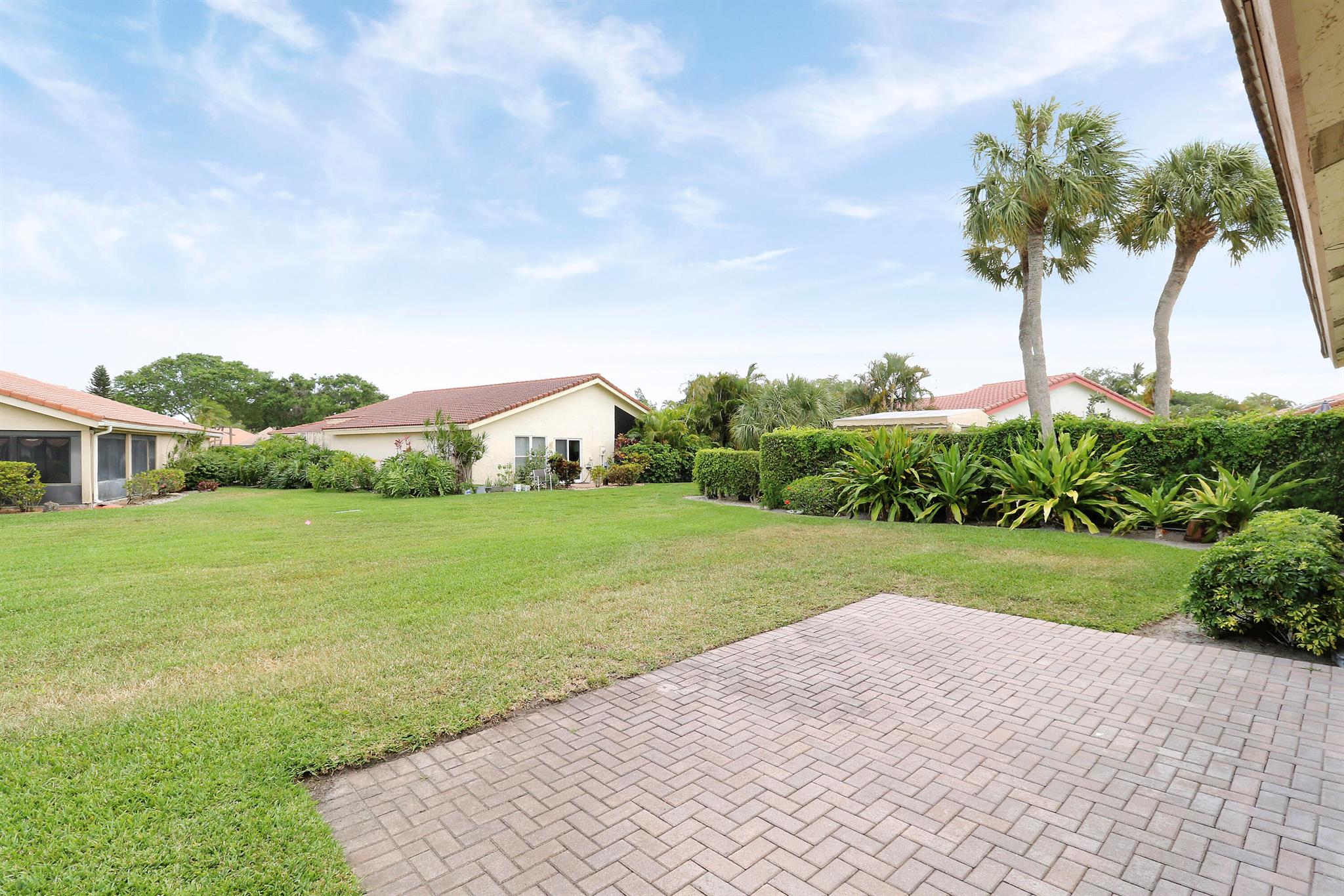 5695 Lakeview Mews Drive