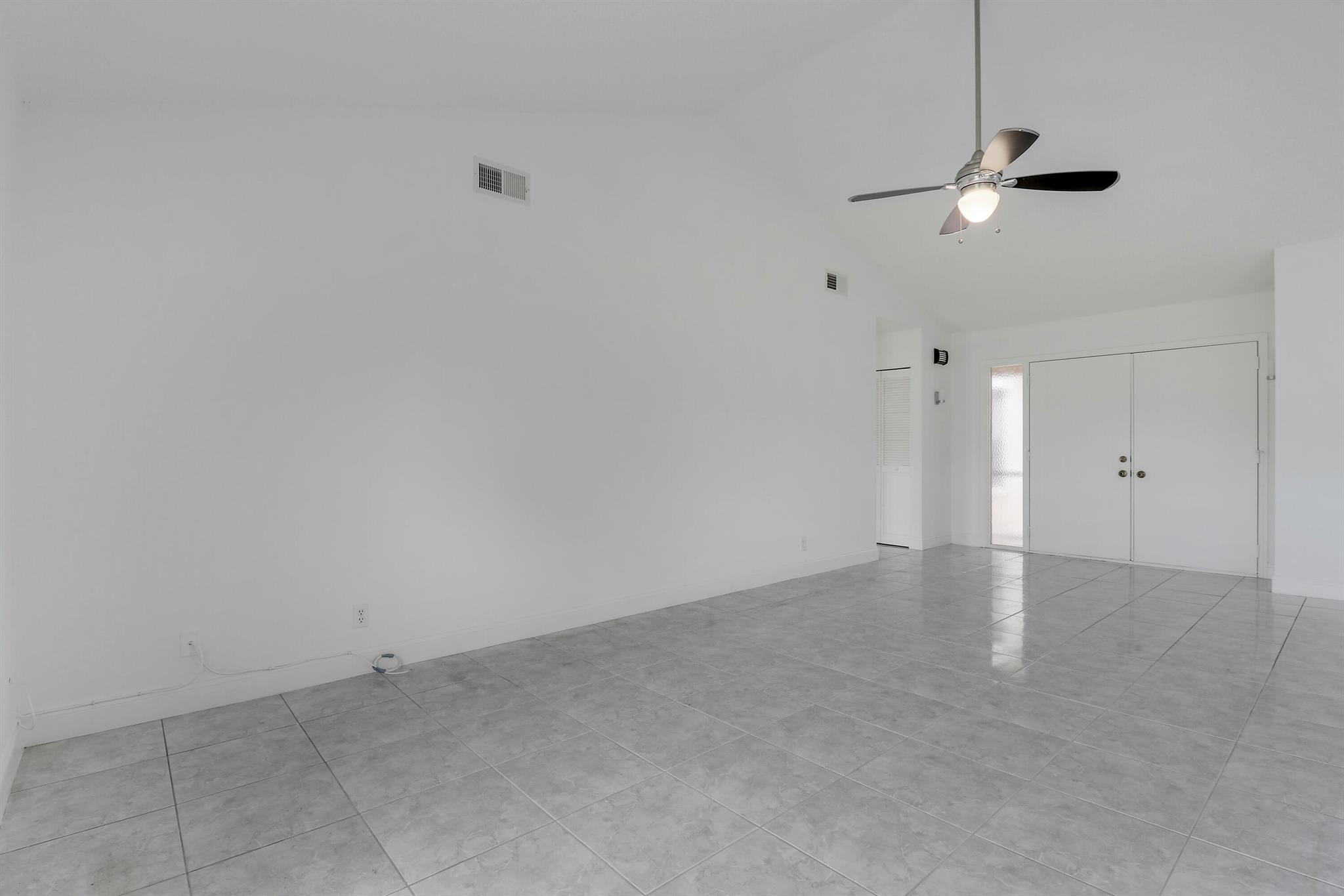 5695 Lakeview Mews Drive