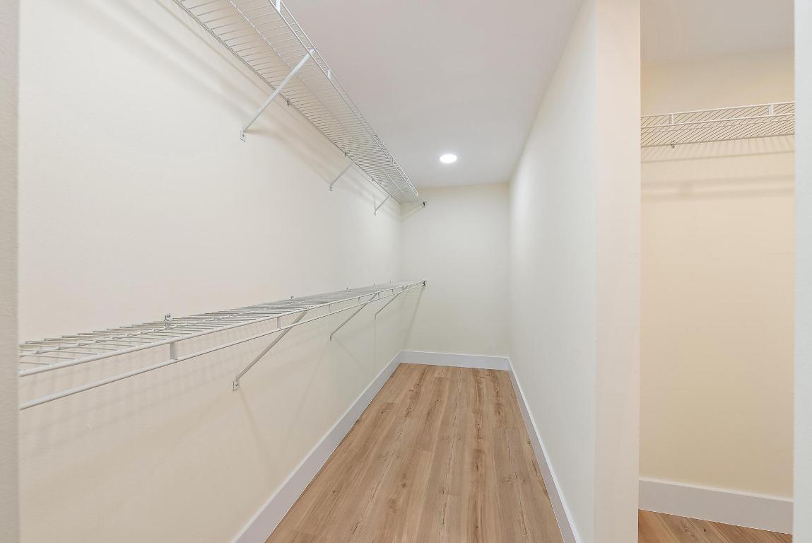 19800 Sandpointe Bay Drive 406