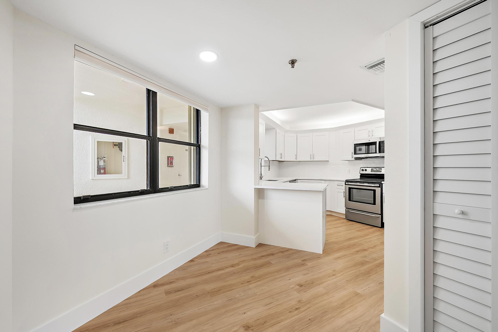 19800 Sandpointe Bay Drive 406