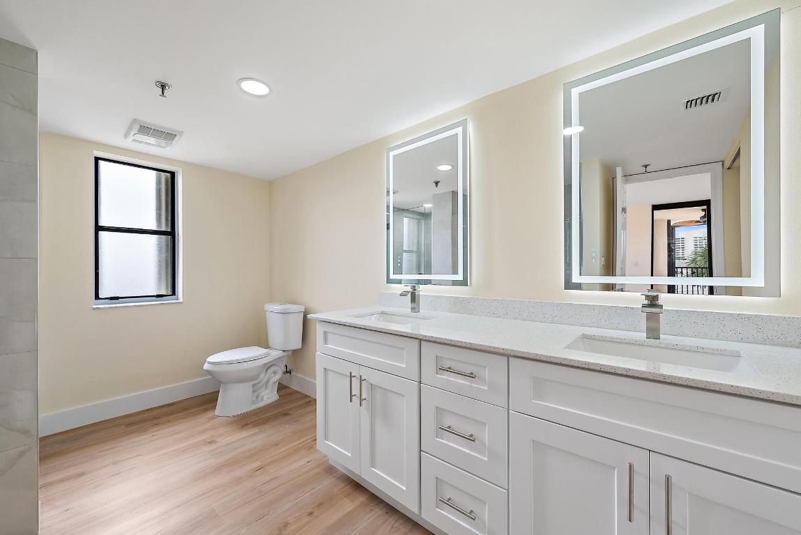 19800 Sandpointe Bay Drive 406