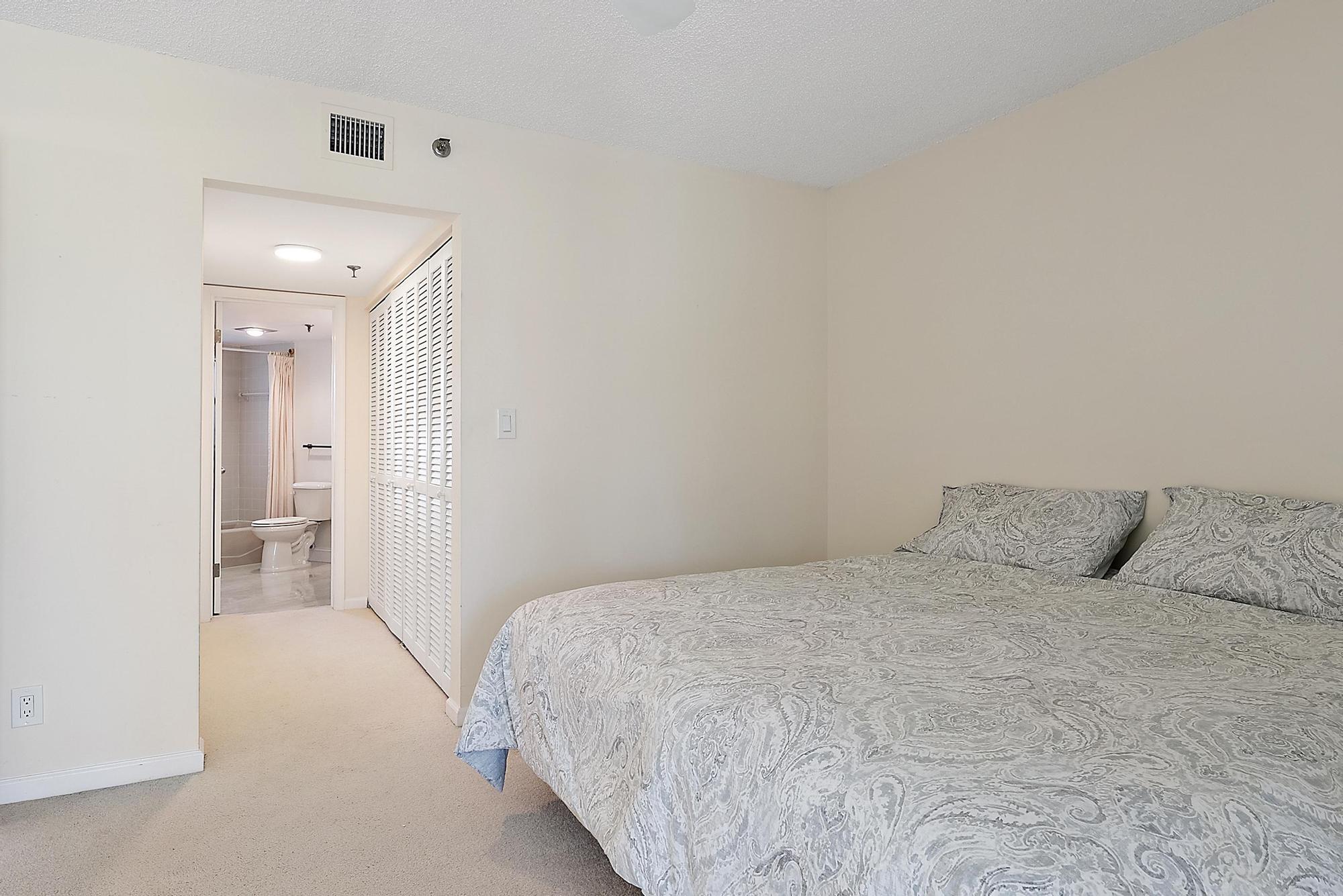 19800 Sandpointe Bay Drive 106