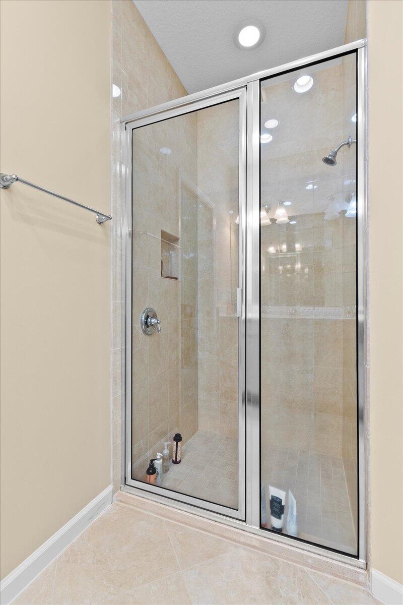 12842 SW Lake Fern Circle