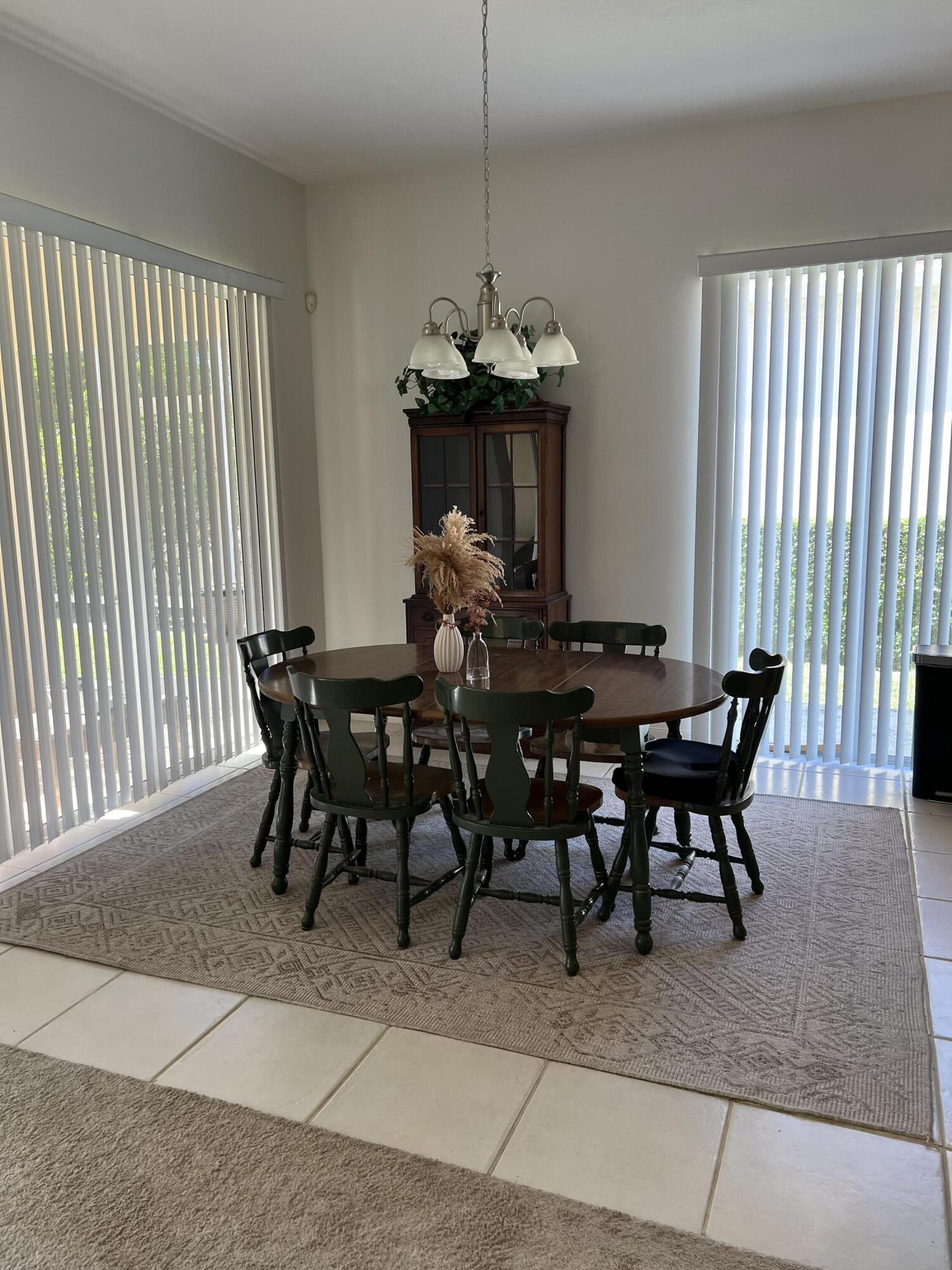 8984 SE Hawks Nest Court