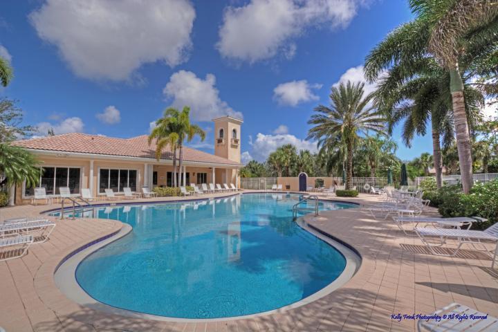 8984 SE Hawks Nest Court