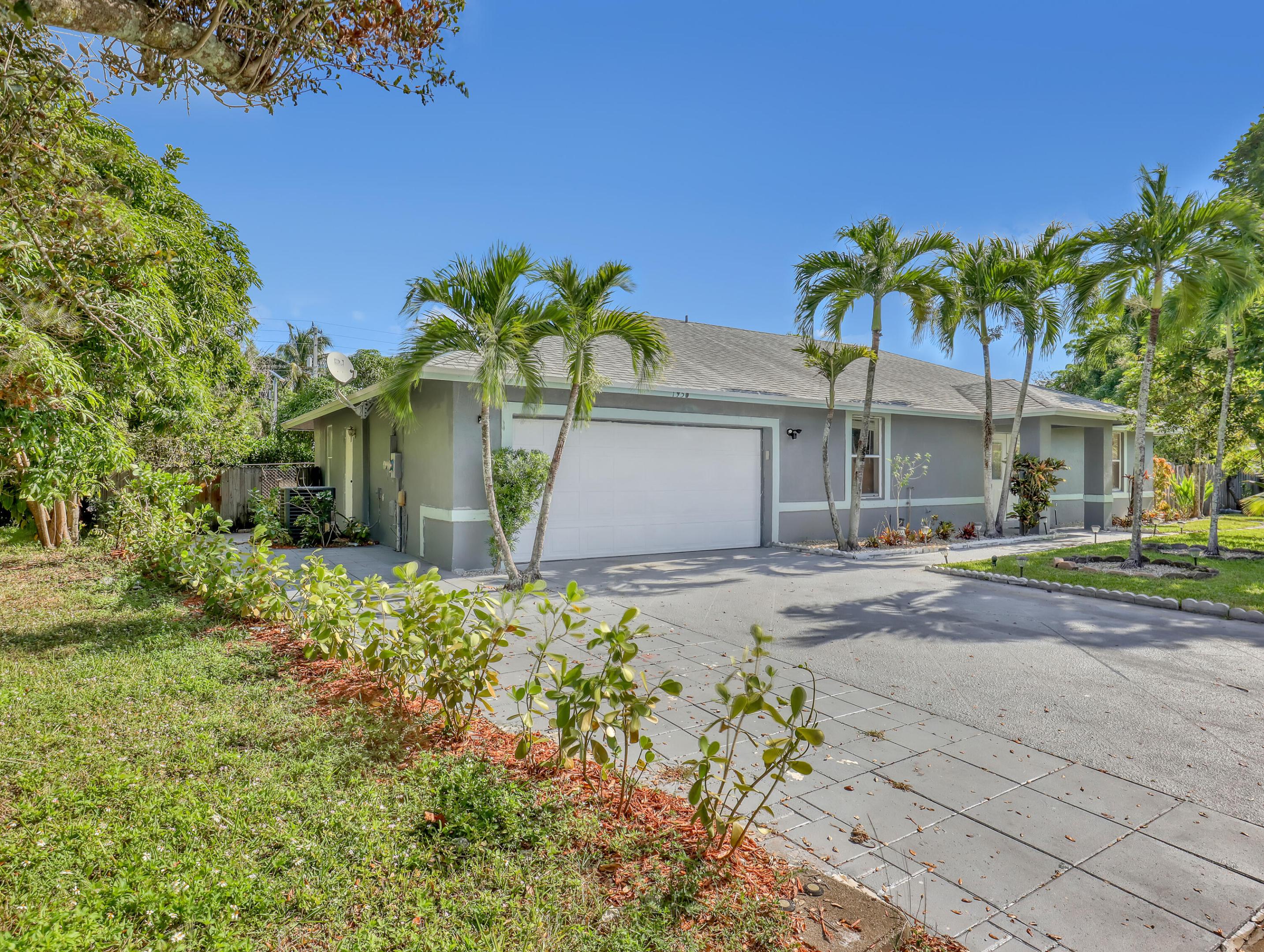 1950 Wisteria Street