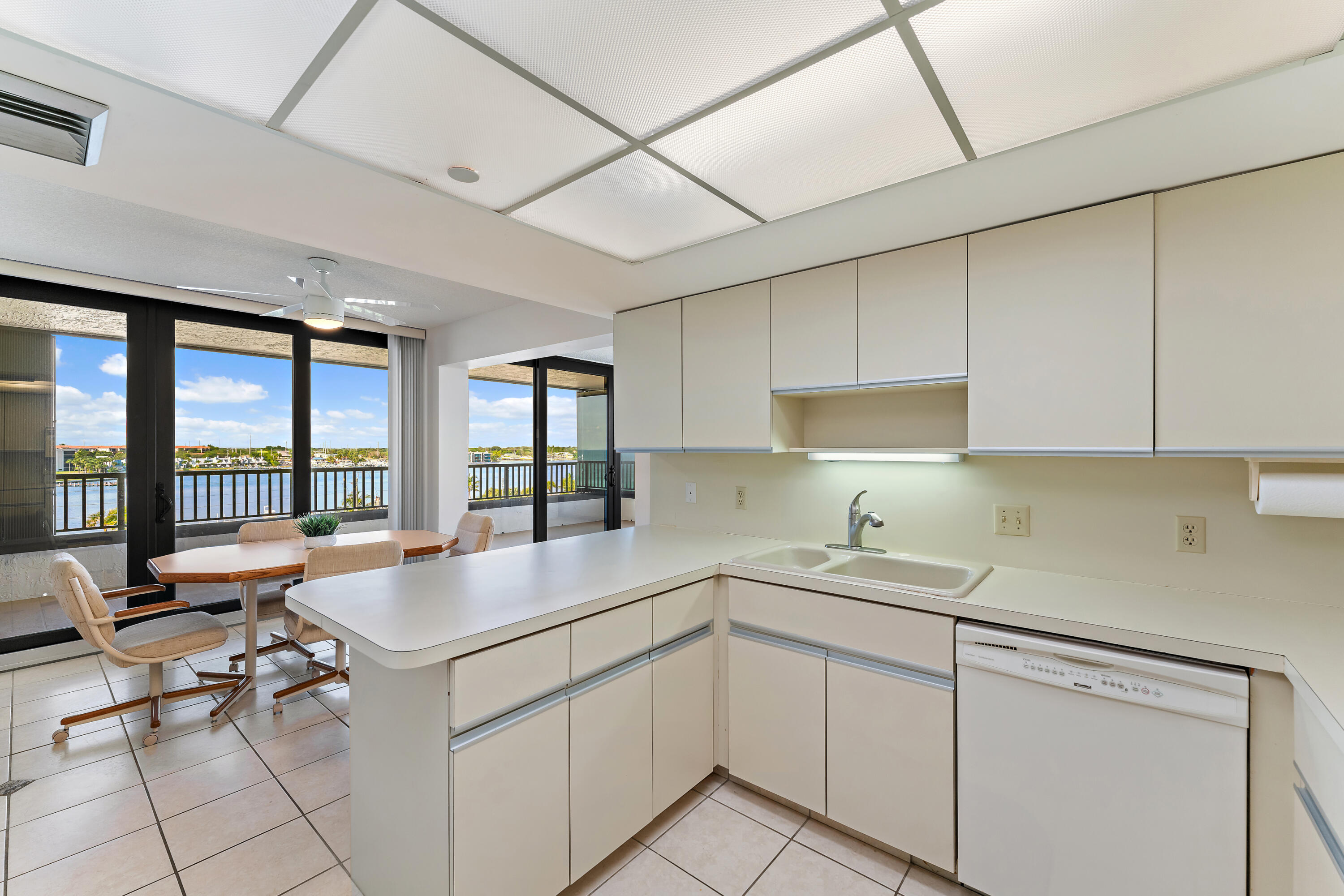 19900 Beach Road 601