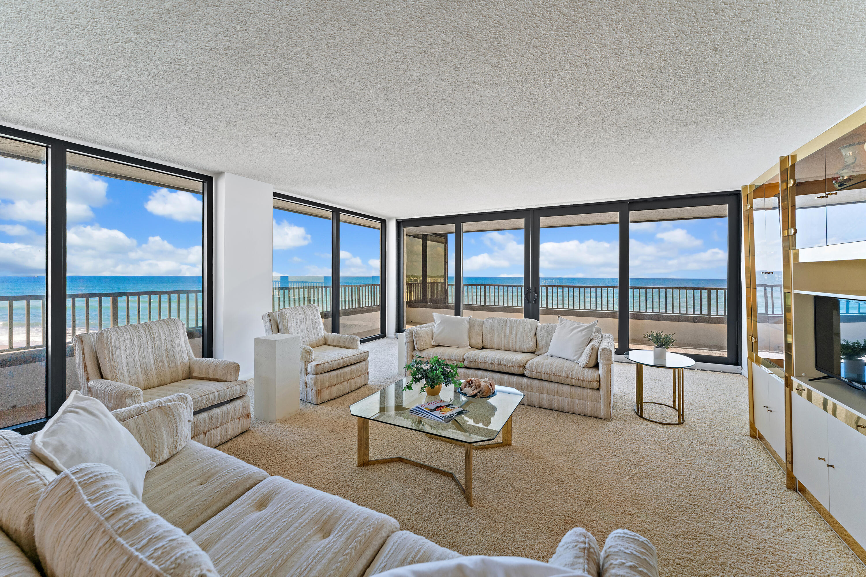 19900 Beach Road 601