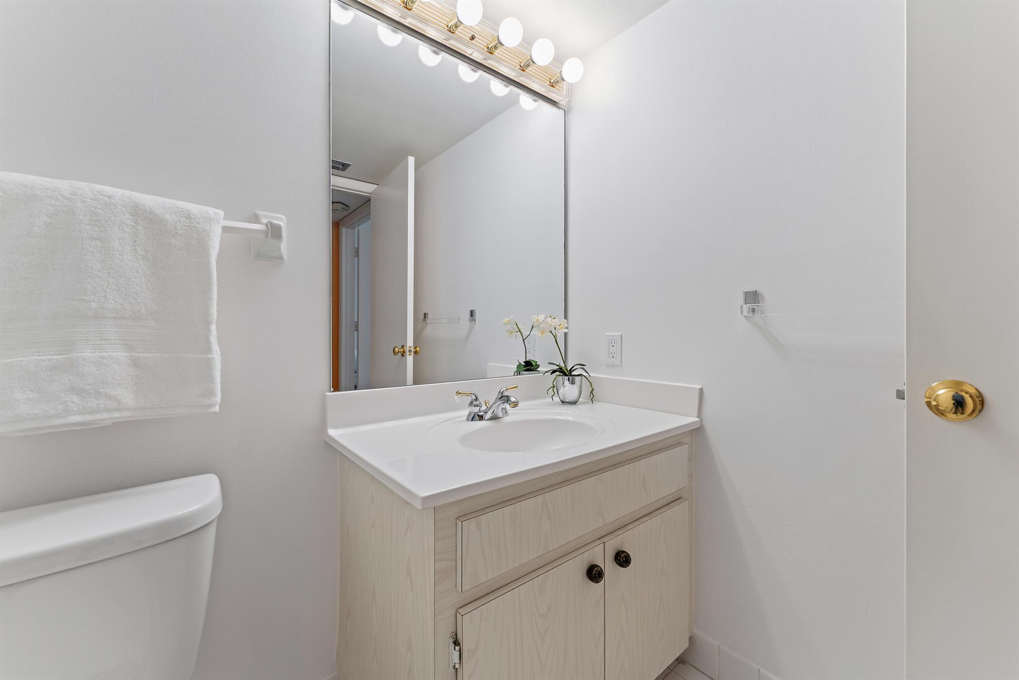 19900 Beach Road 601