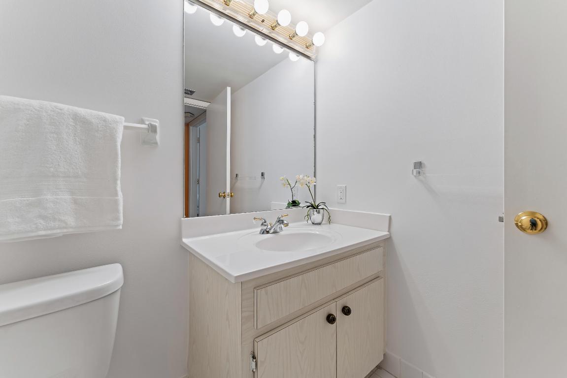 19900 Beach Road 601