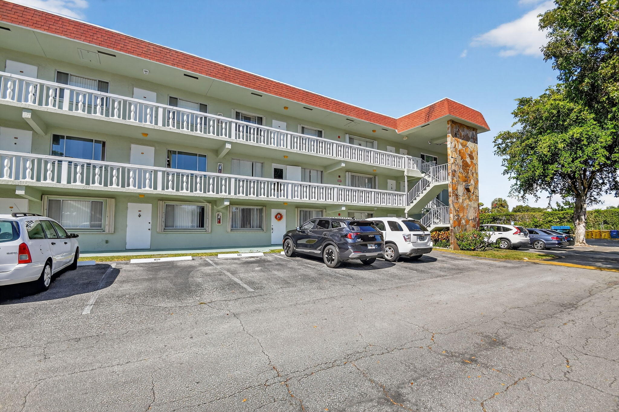 3200 Springdale Boulevard 217