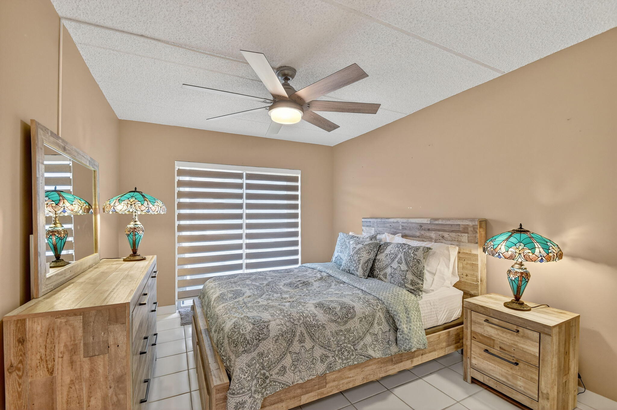 3200 Springdale Boulevard 217