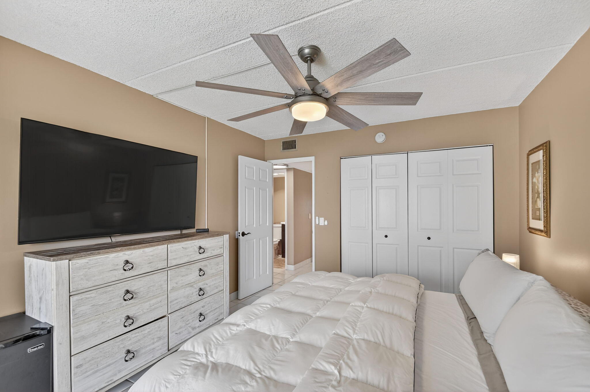 3200 Springdale Boulevard 217