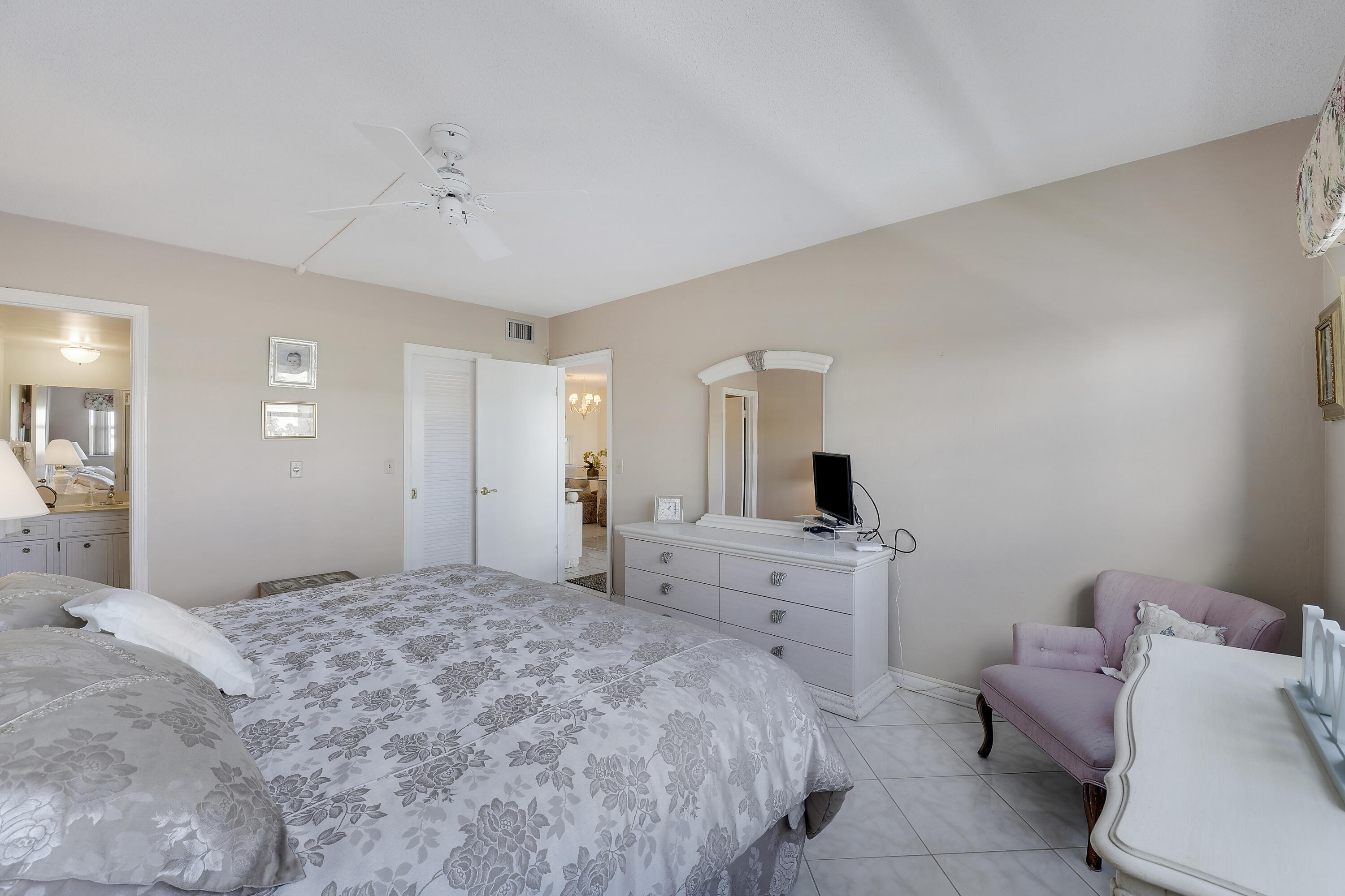 20 Yacht Club Drive 312