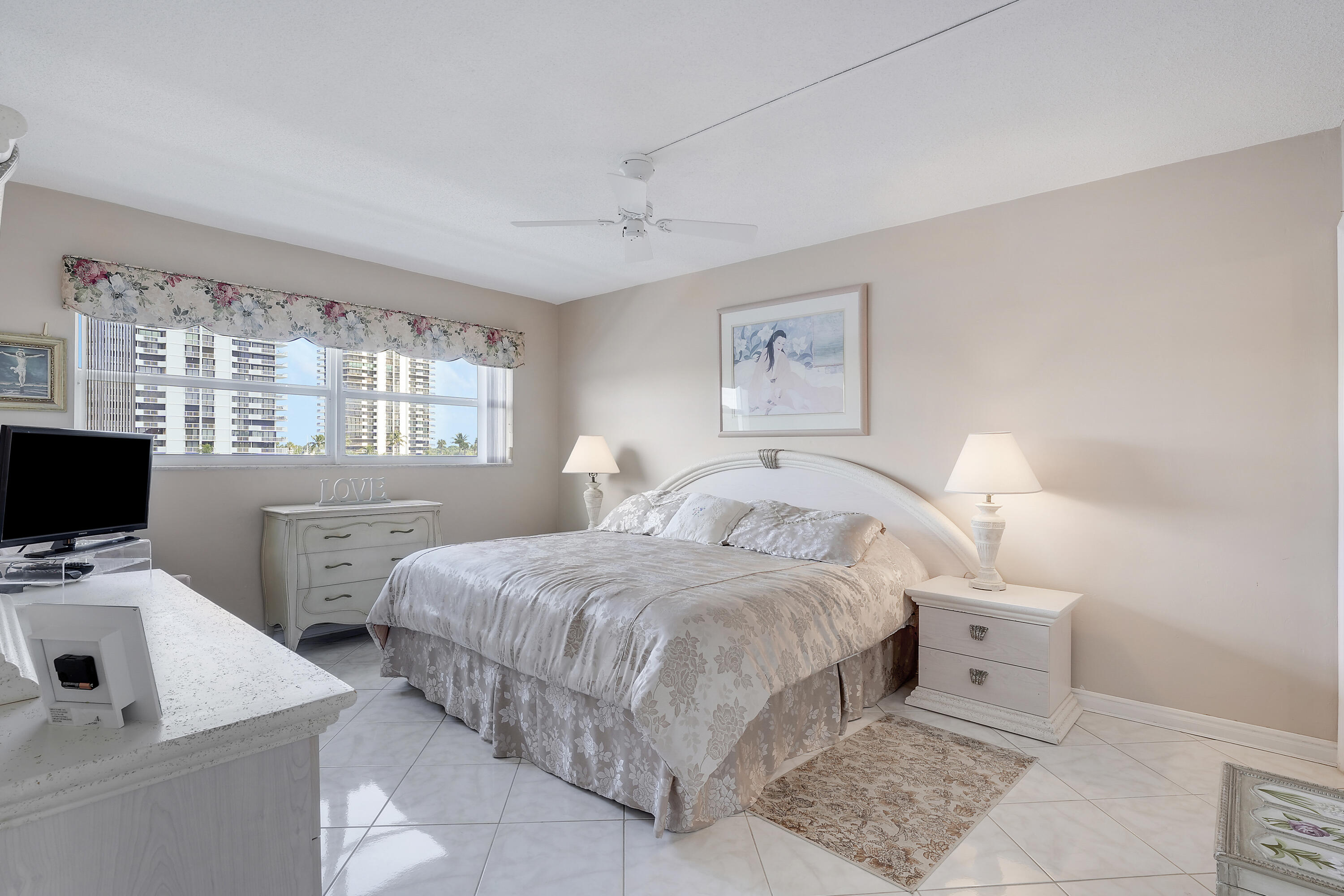 20 Yacht Club Drive 312