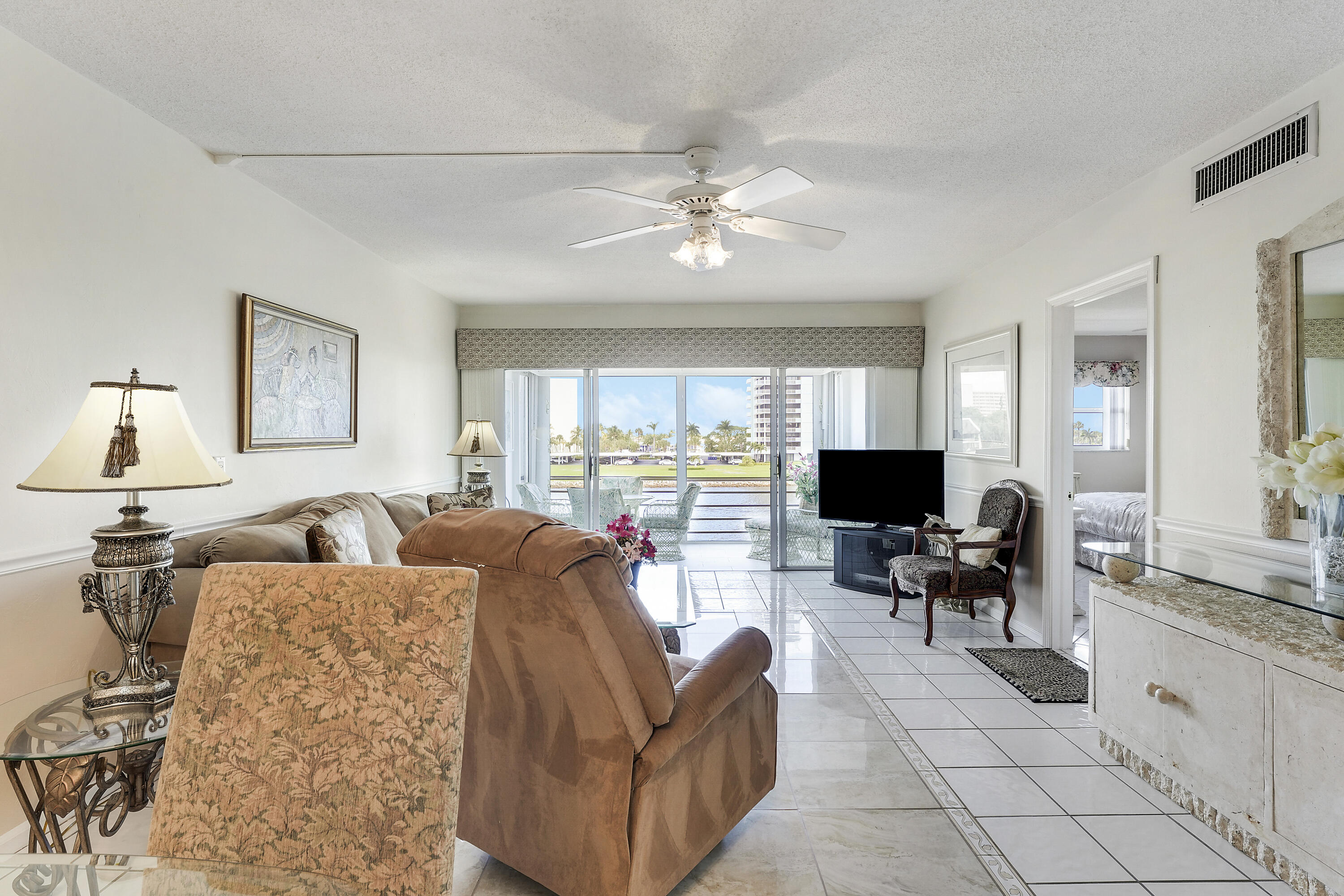 20 Yacht Club Drive 312