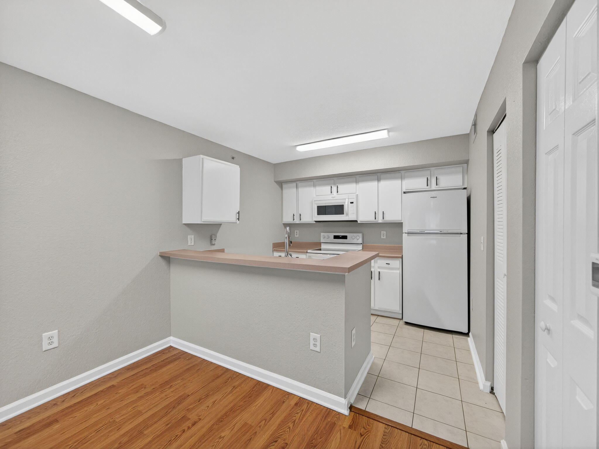 121 SW Palm Drive 107