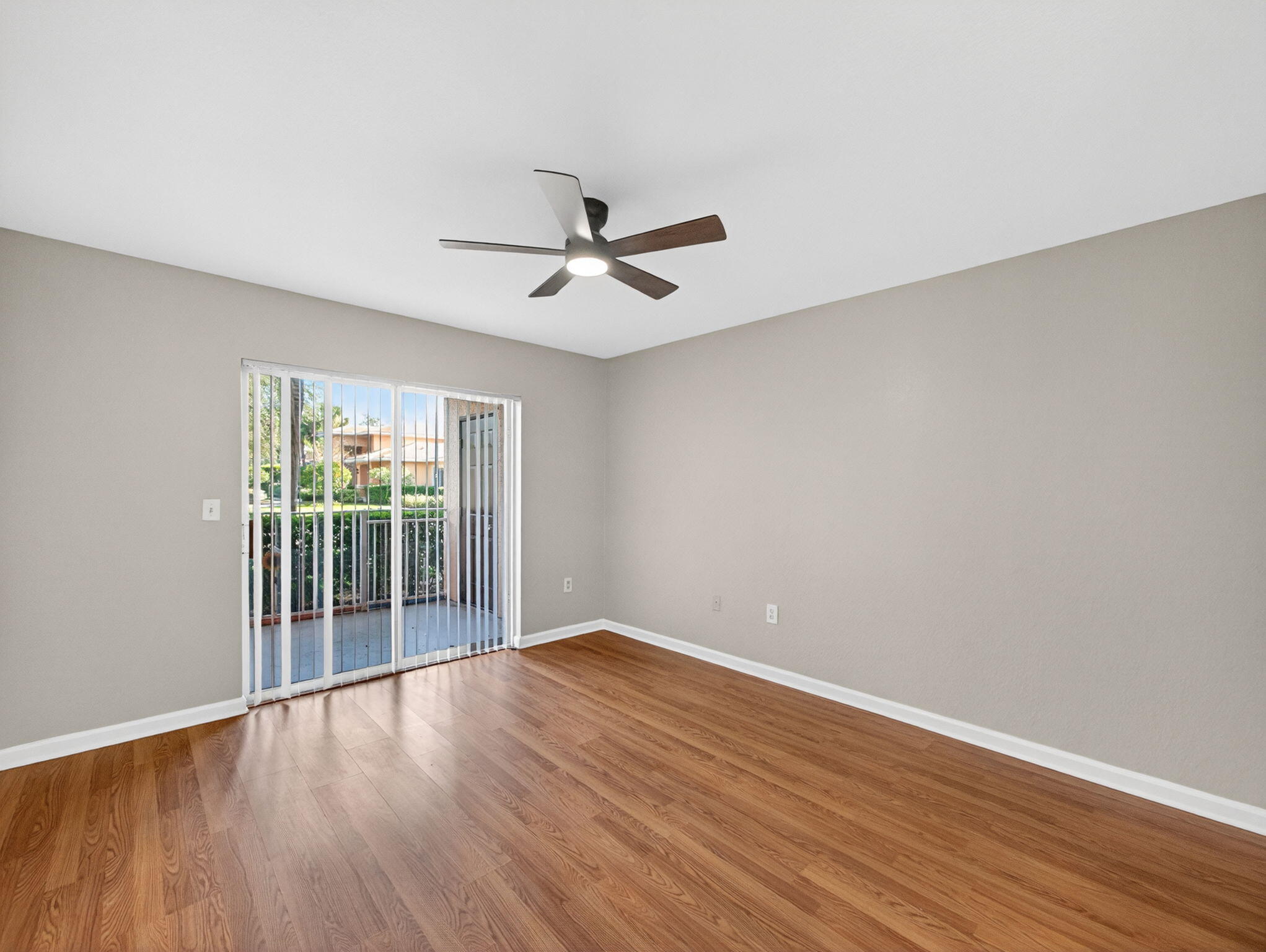 121 SW Palm Drive 107