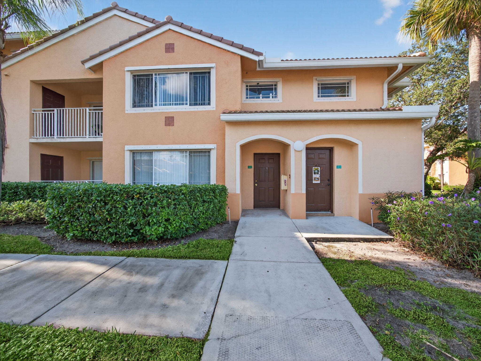 121 SW Palm Drive 107