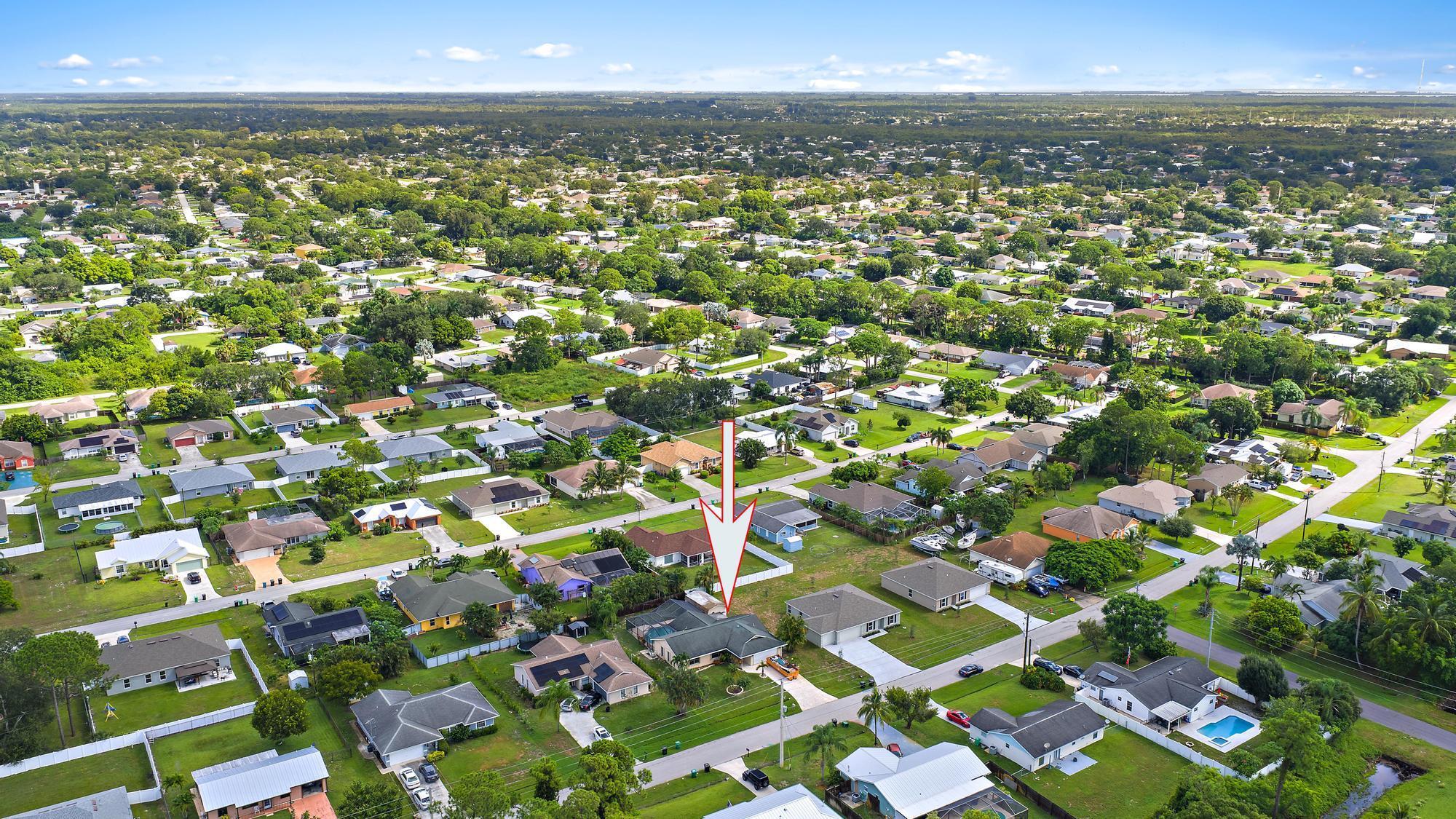 489 SE Evergreene Terrace