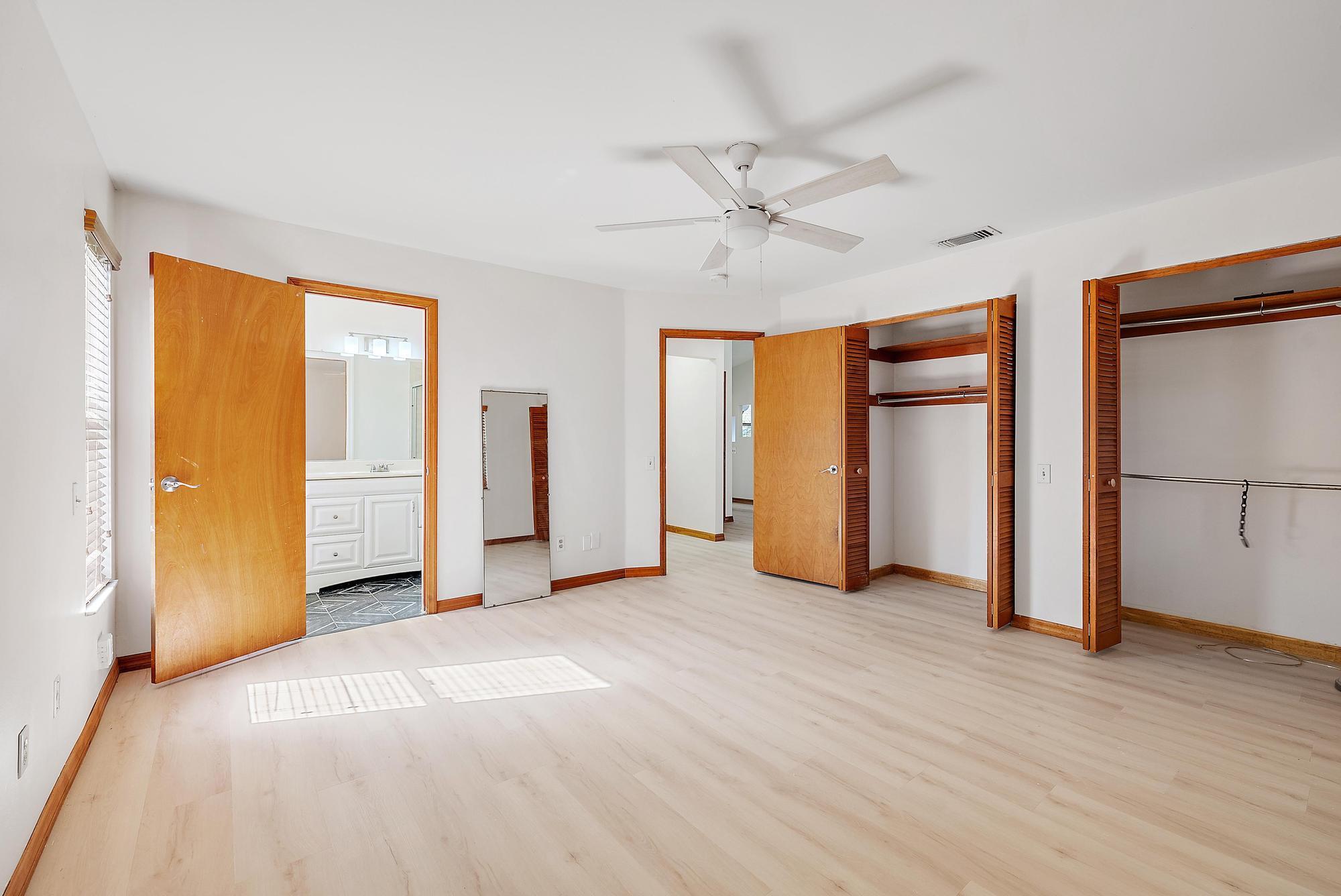 489 SE Evergreene Terrace