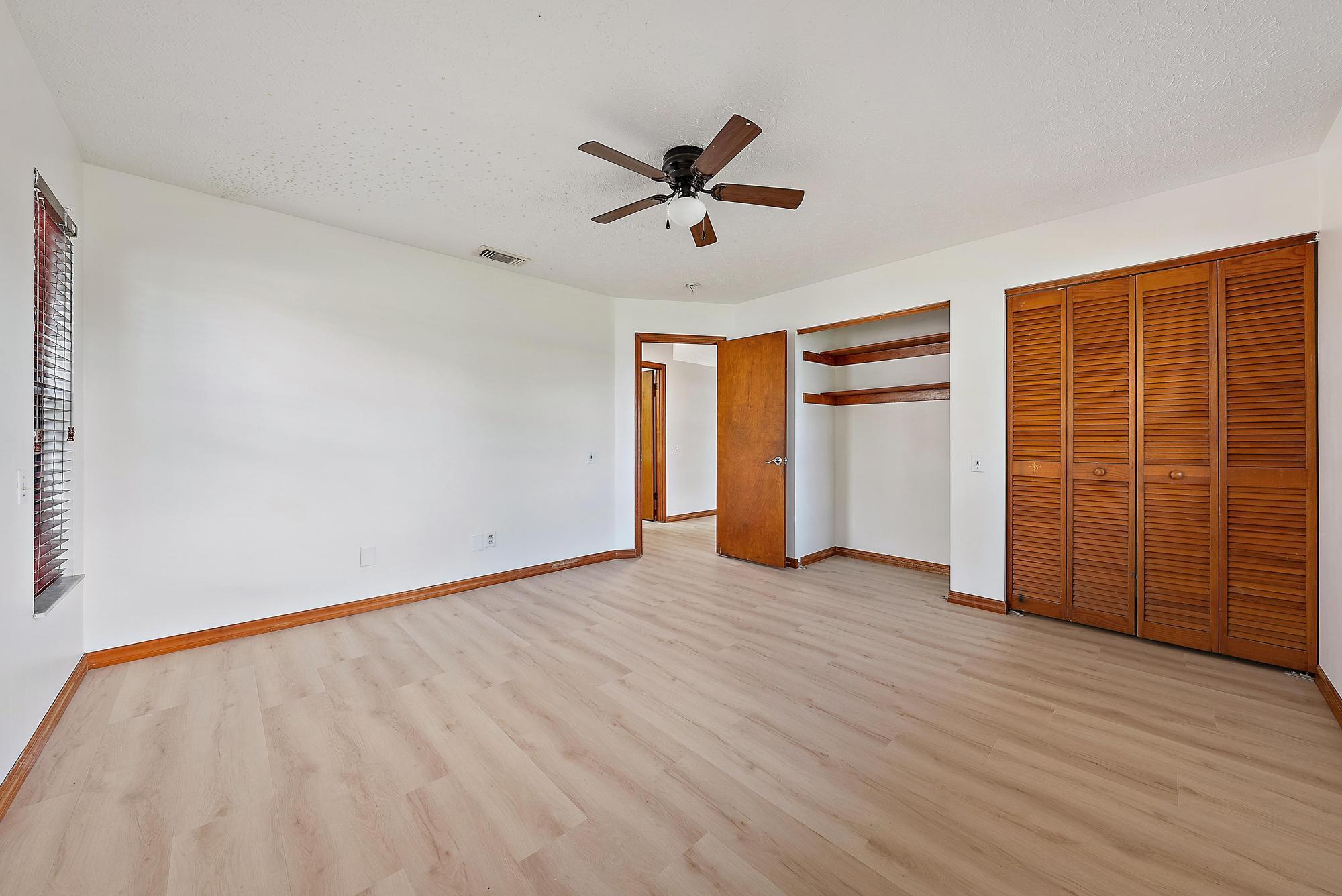 489 SE Evergreene Terrace