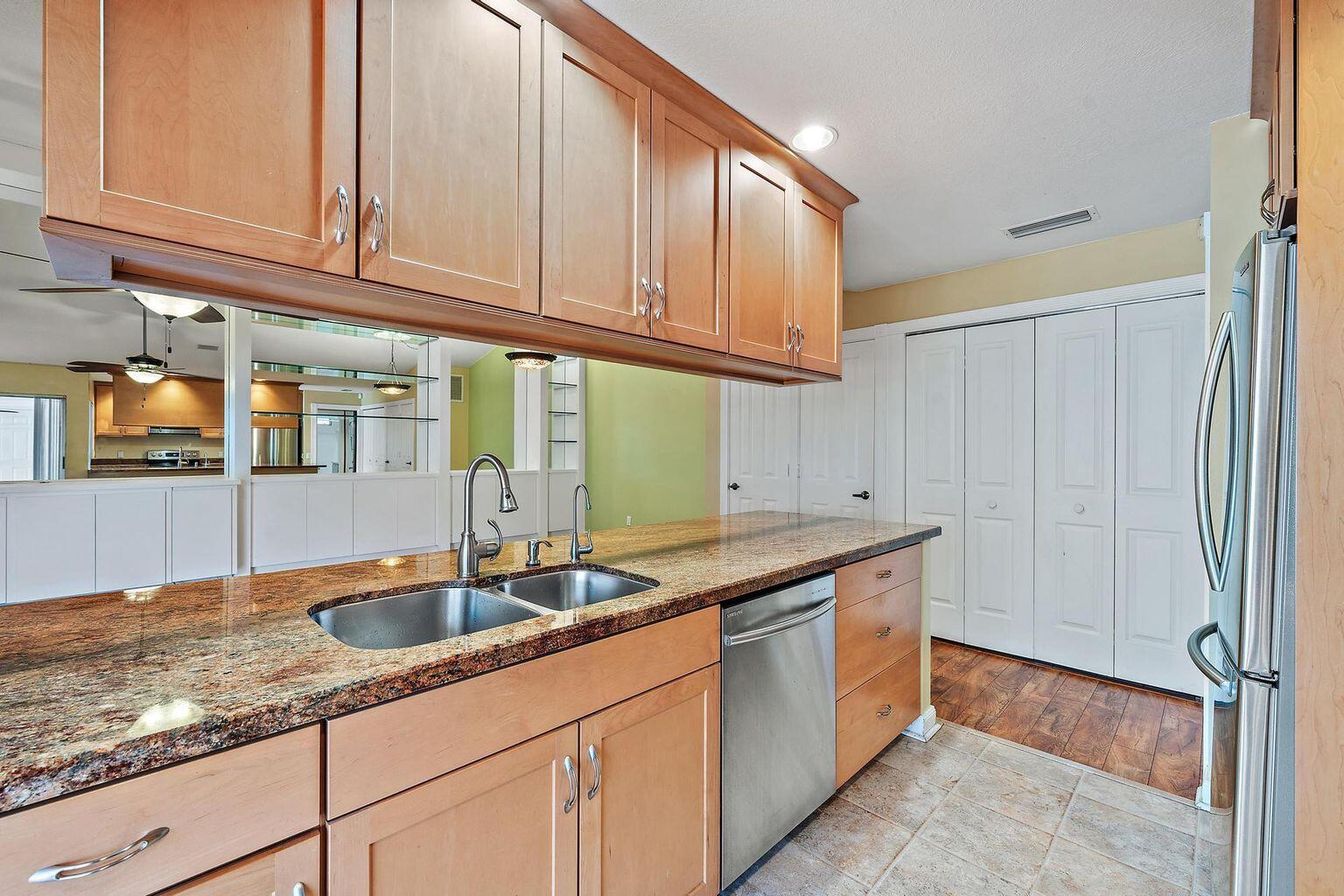 7801 Geminata Oak Court