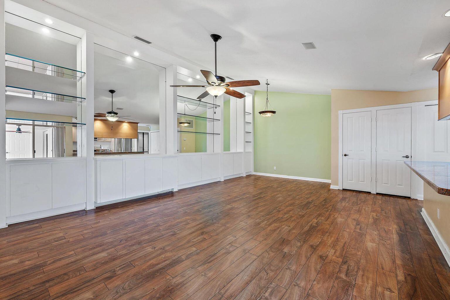 7801 Geminata Oak Court