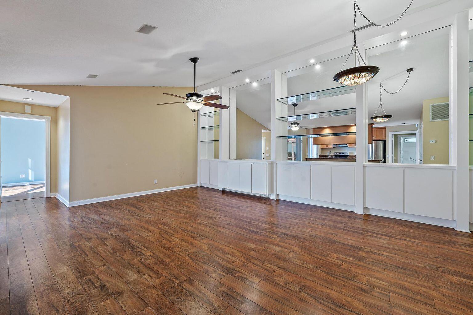 7801 Geminata Oak Court