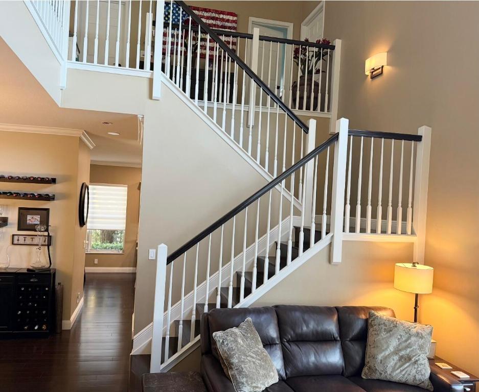 265 Swallowtail Lane