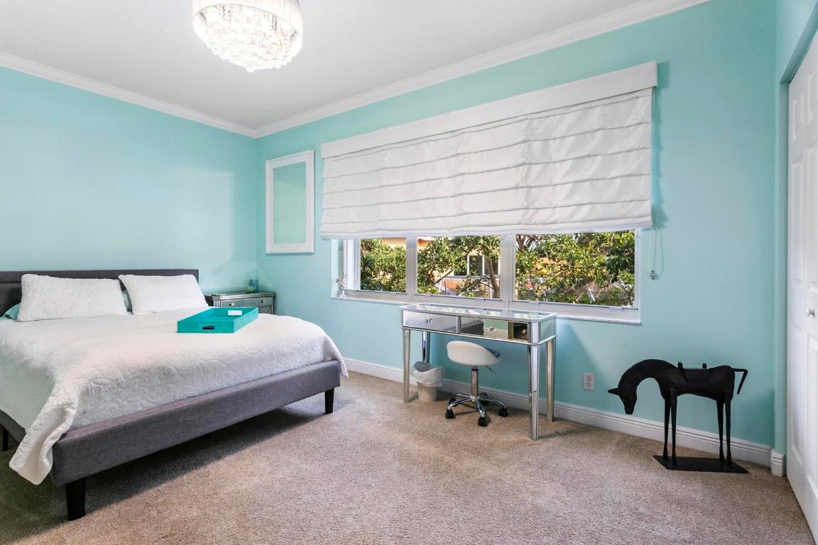 265 Swallowtail Lane