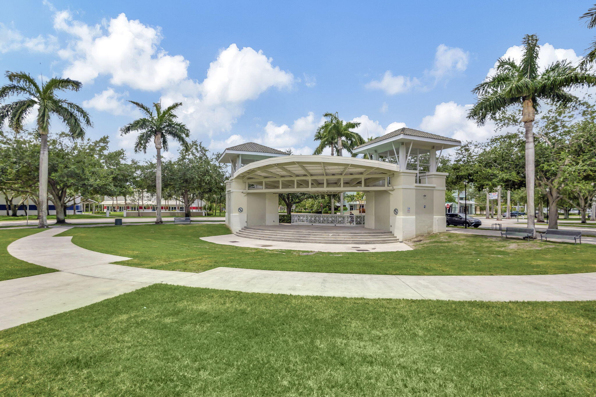 3518 Community Drive