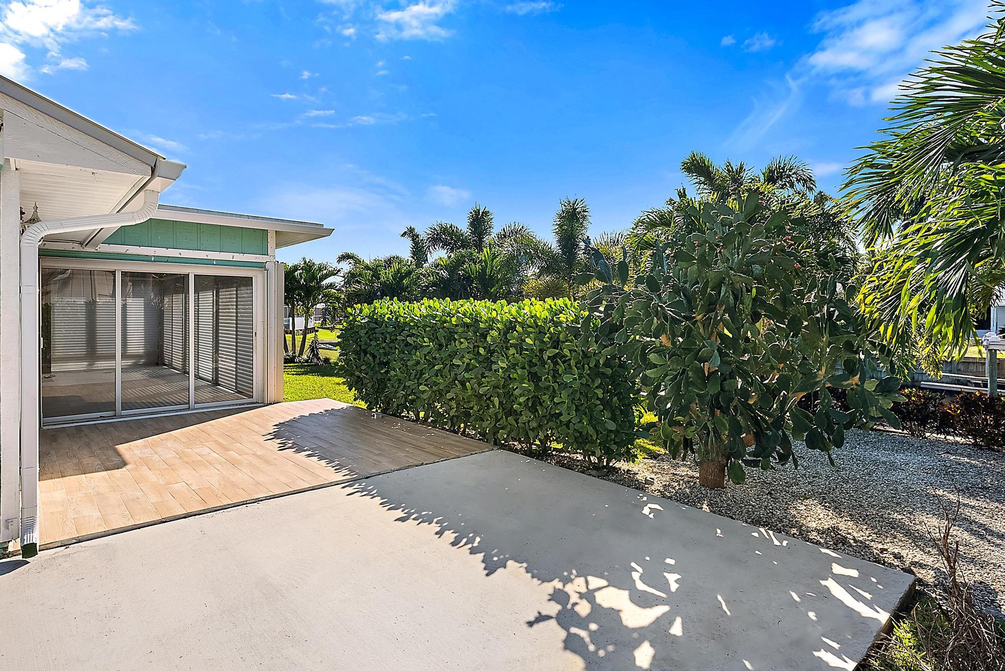 1260 SW 25th Lane