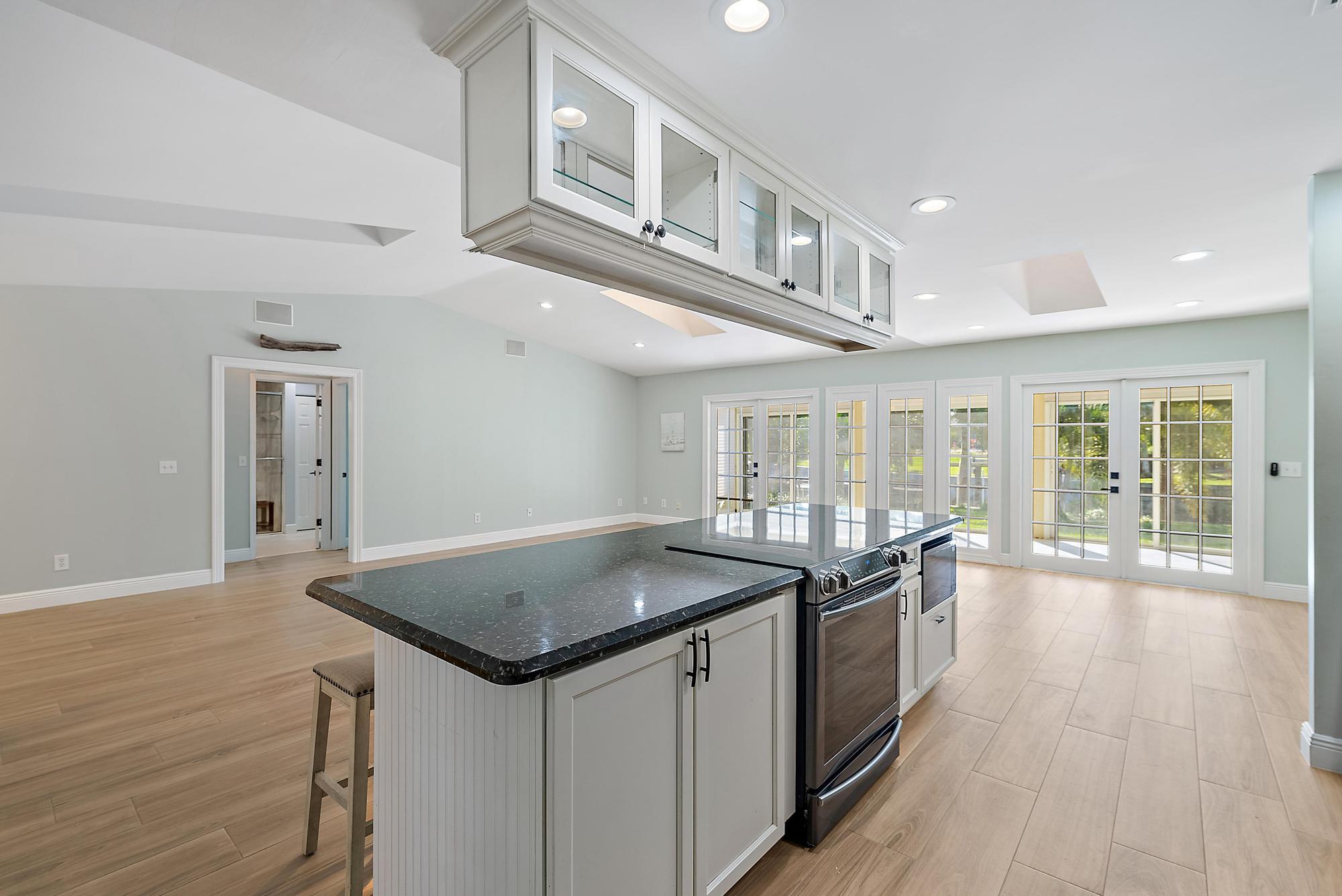 1260 SW 25th Lane