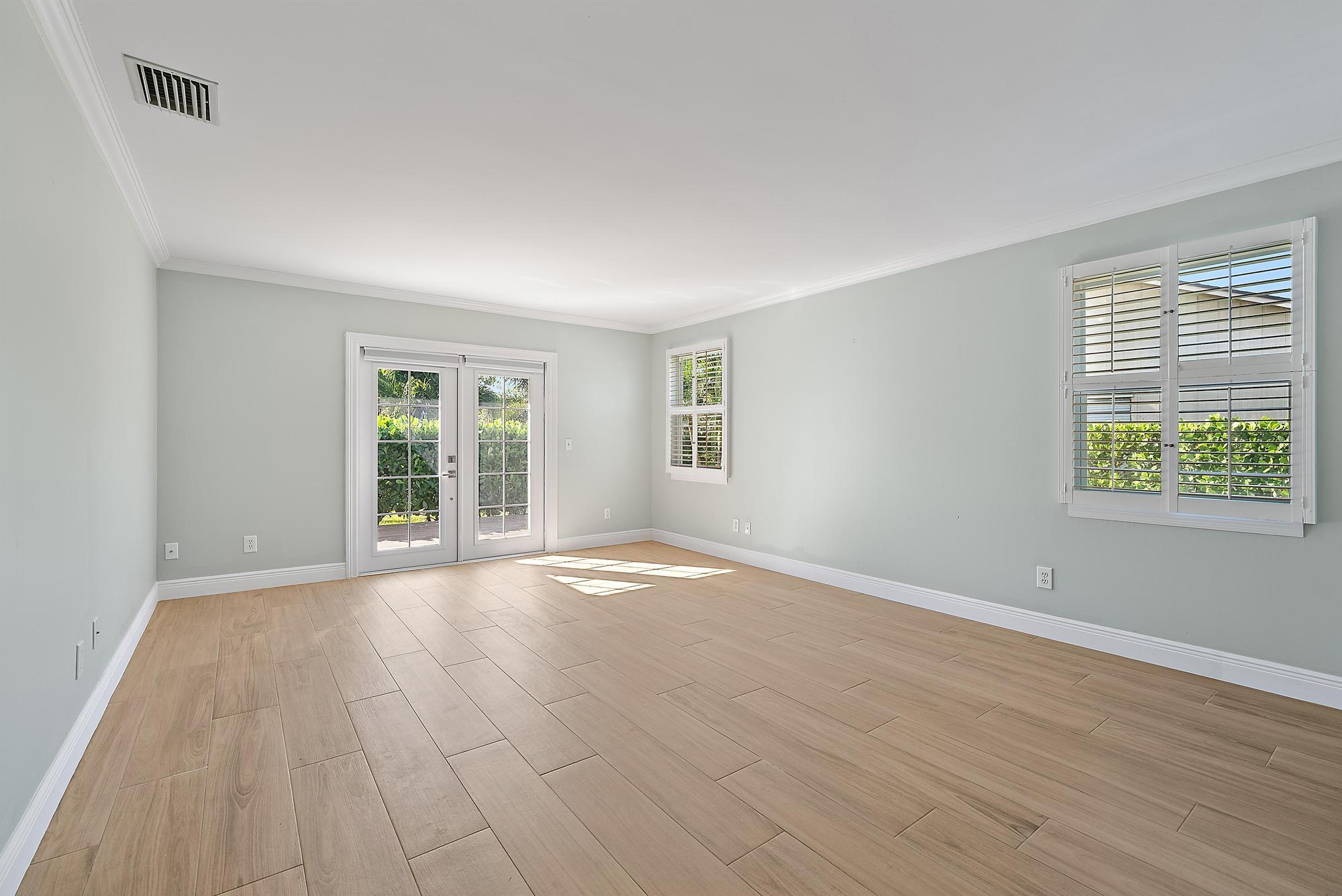 1260 SW 25th Lane